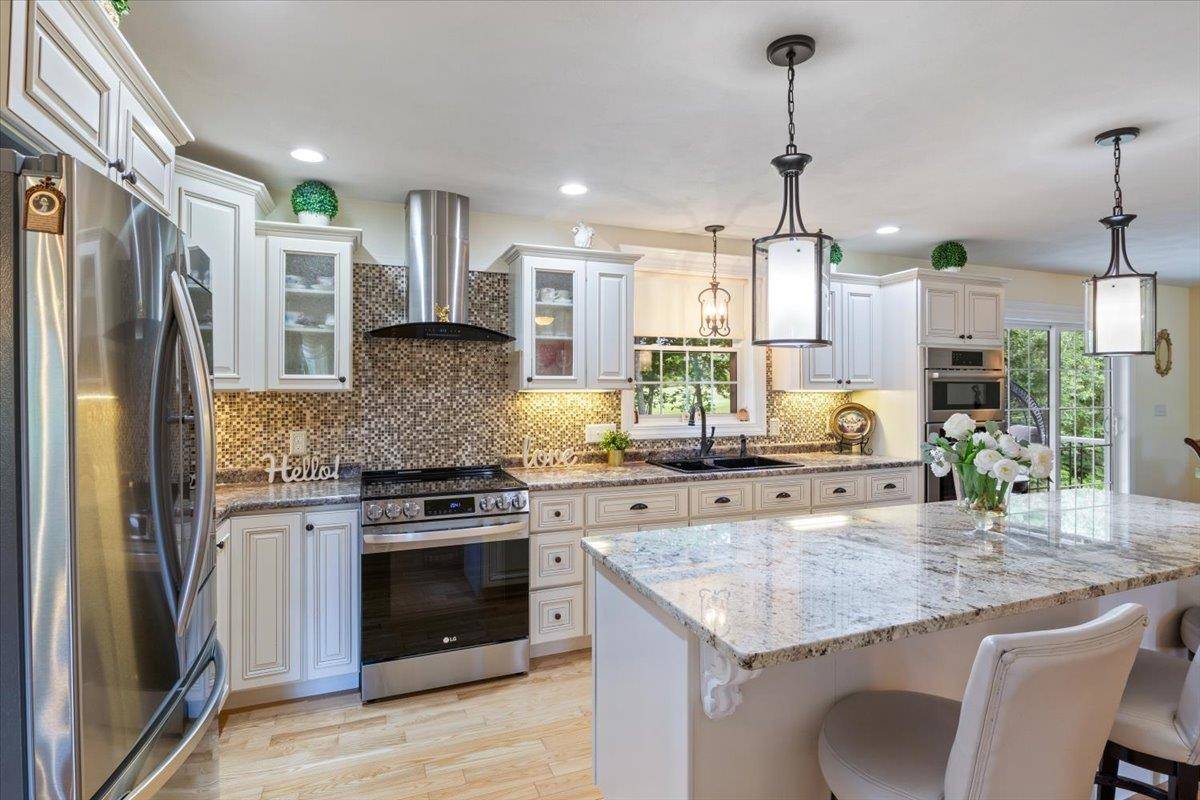 34 Coles Pond RD Somersworth, NH 03878