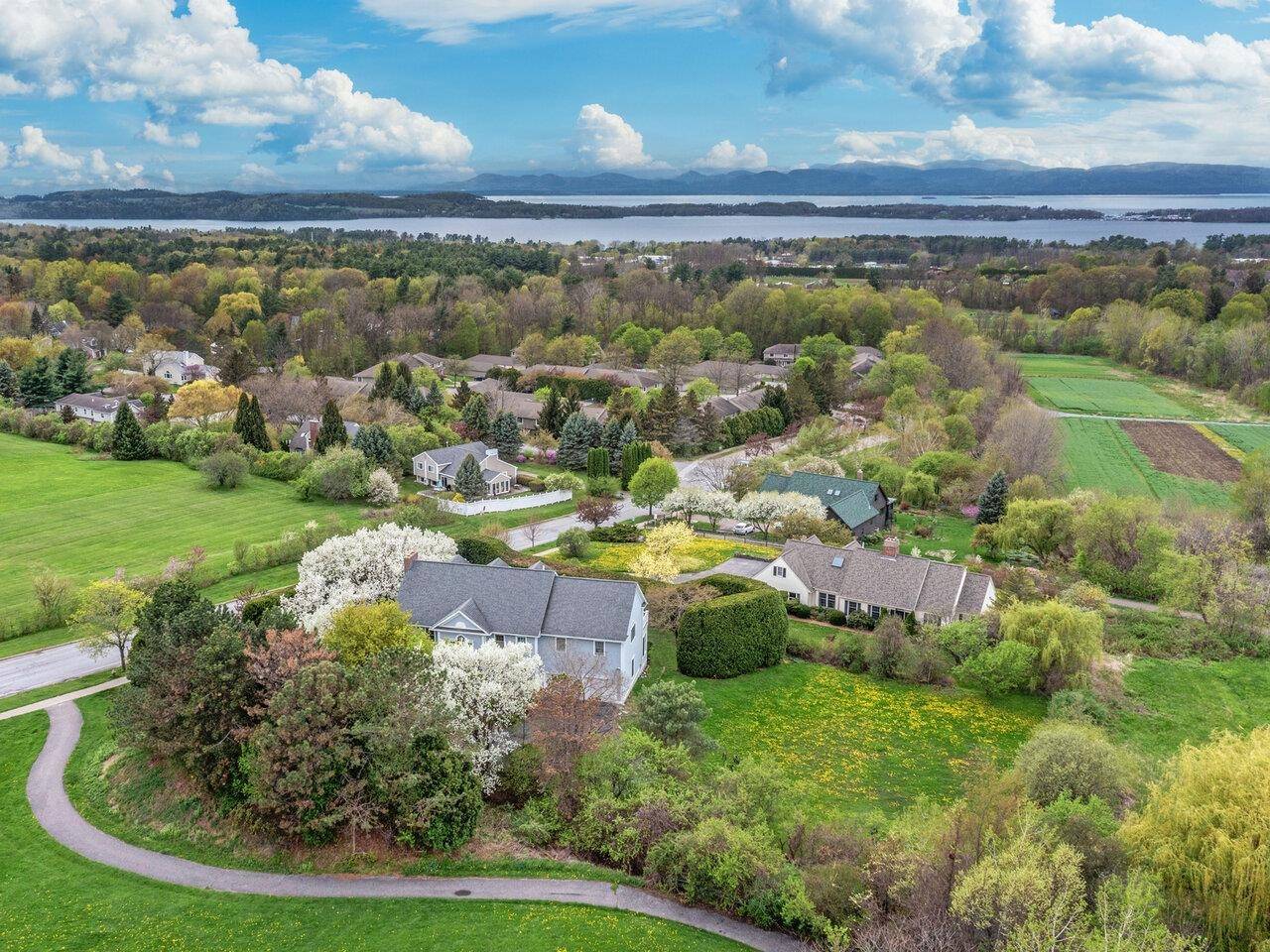 South Burlington, VT 05403,1 Deerfield DR