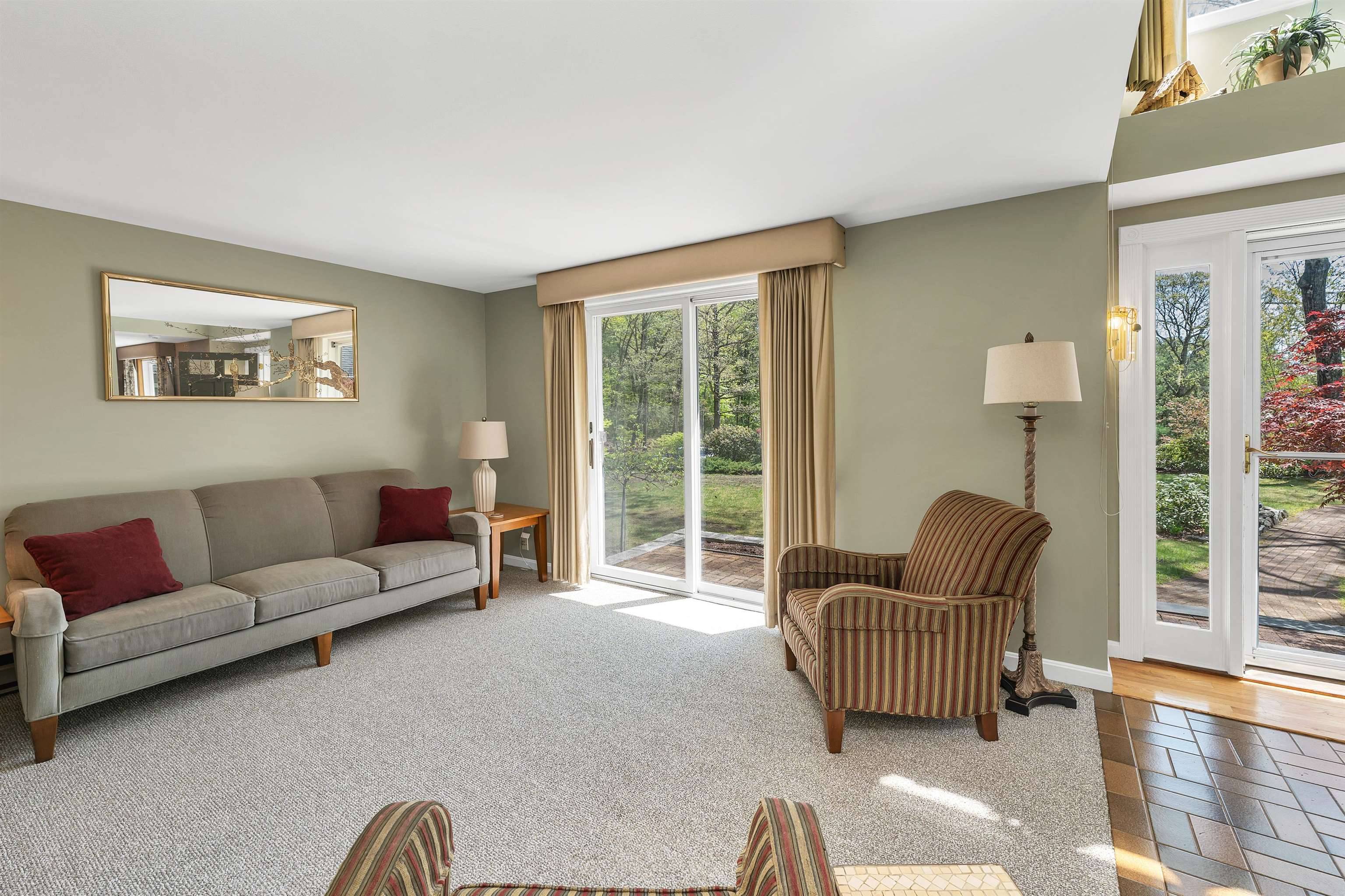 Windham, NH 03087,15 Autumn ST