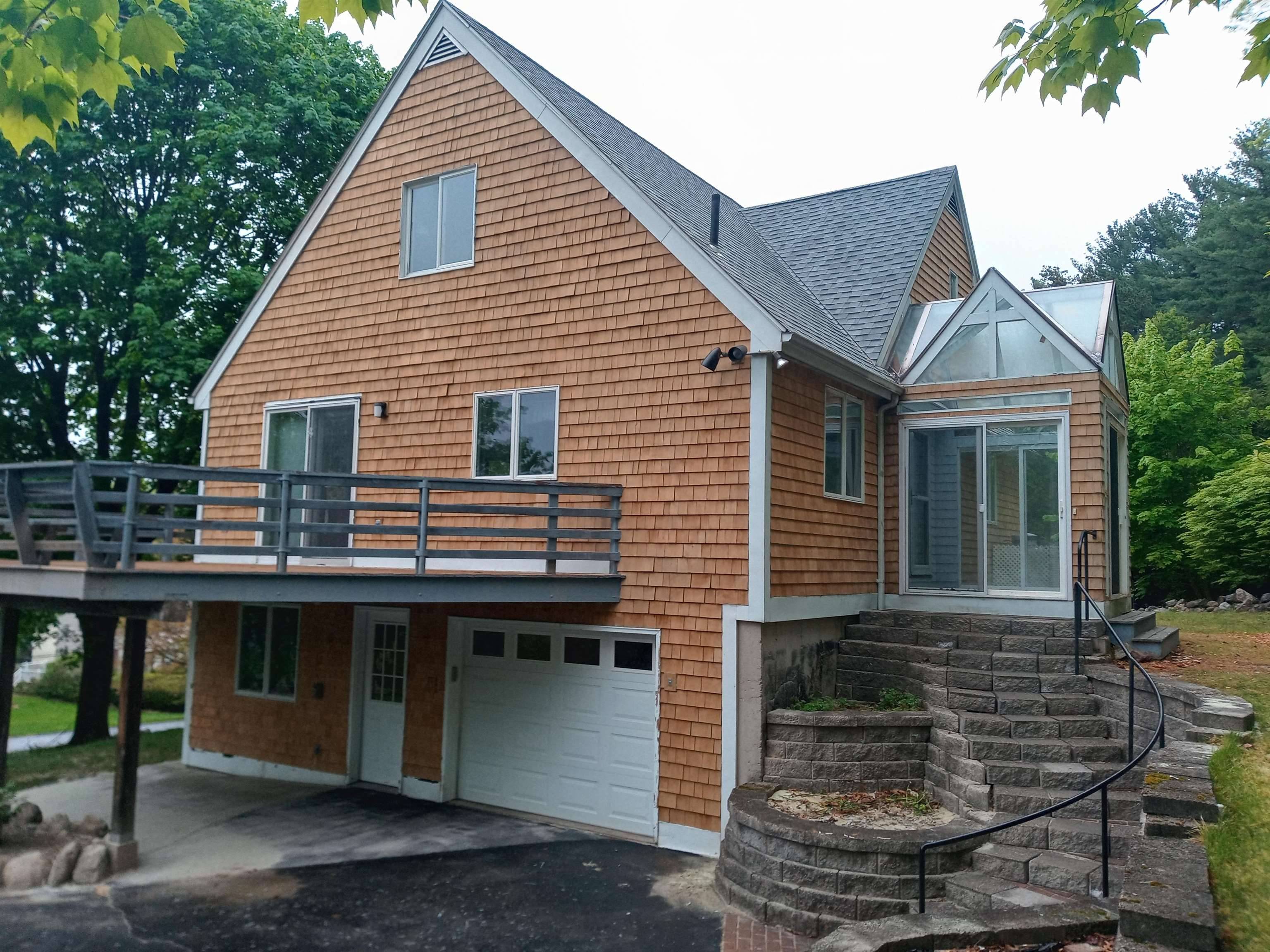 Nashua, NH 03062,30 Bolic ST