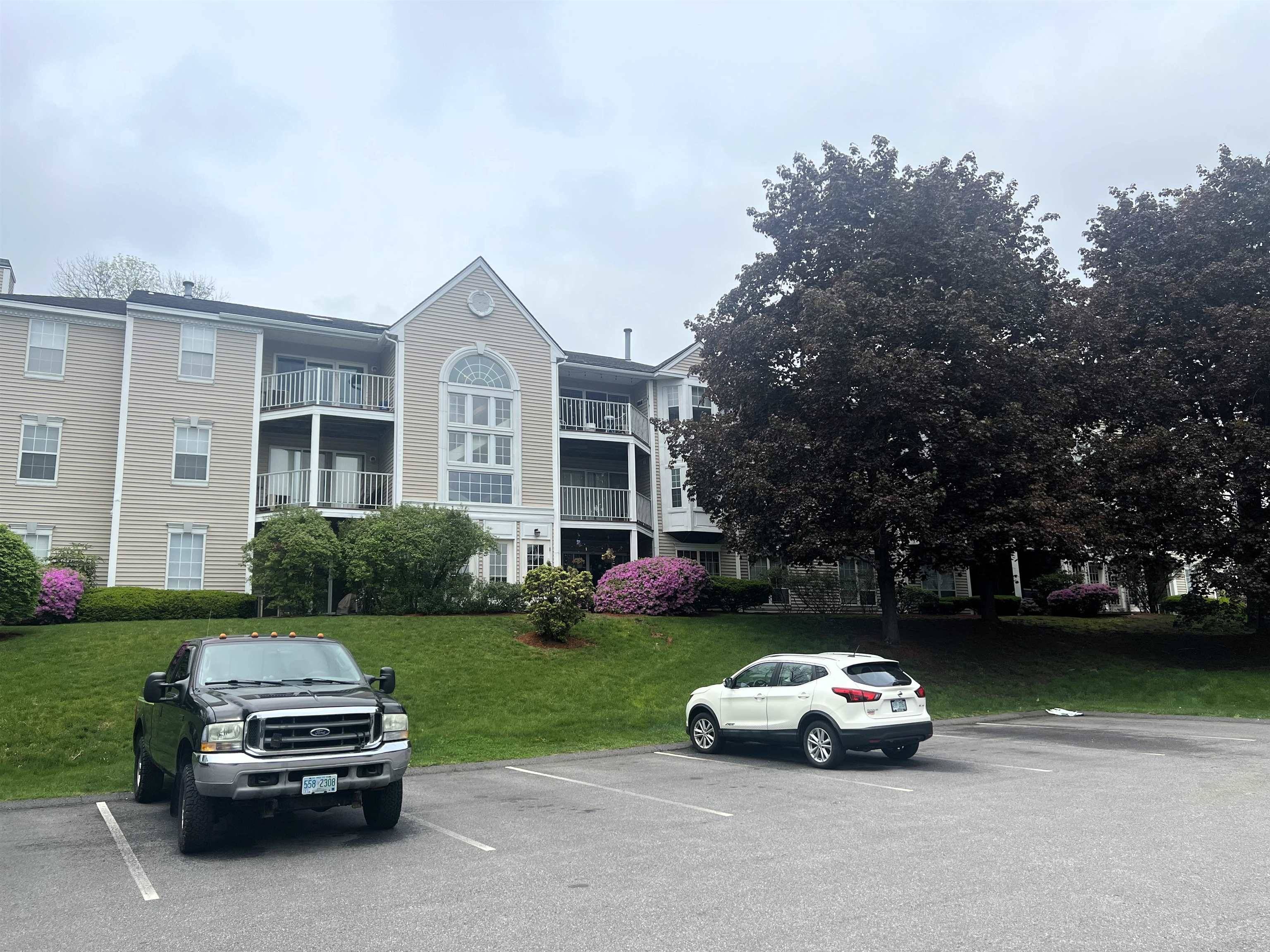 Merrimack, NH 03054,5 Bernards RD #4