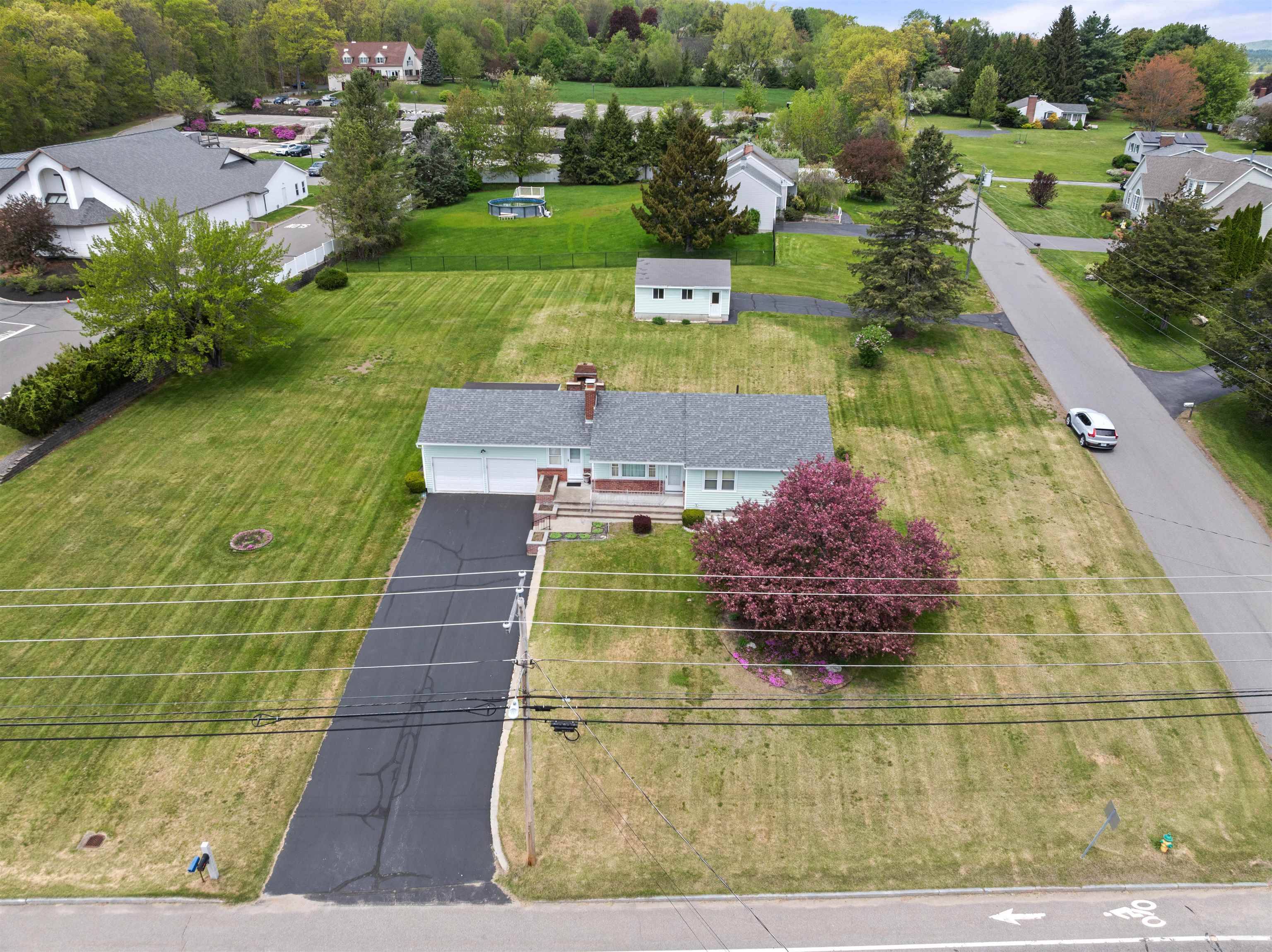 Manchester, NH 03104,1310 Wellington RD