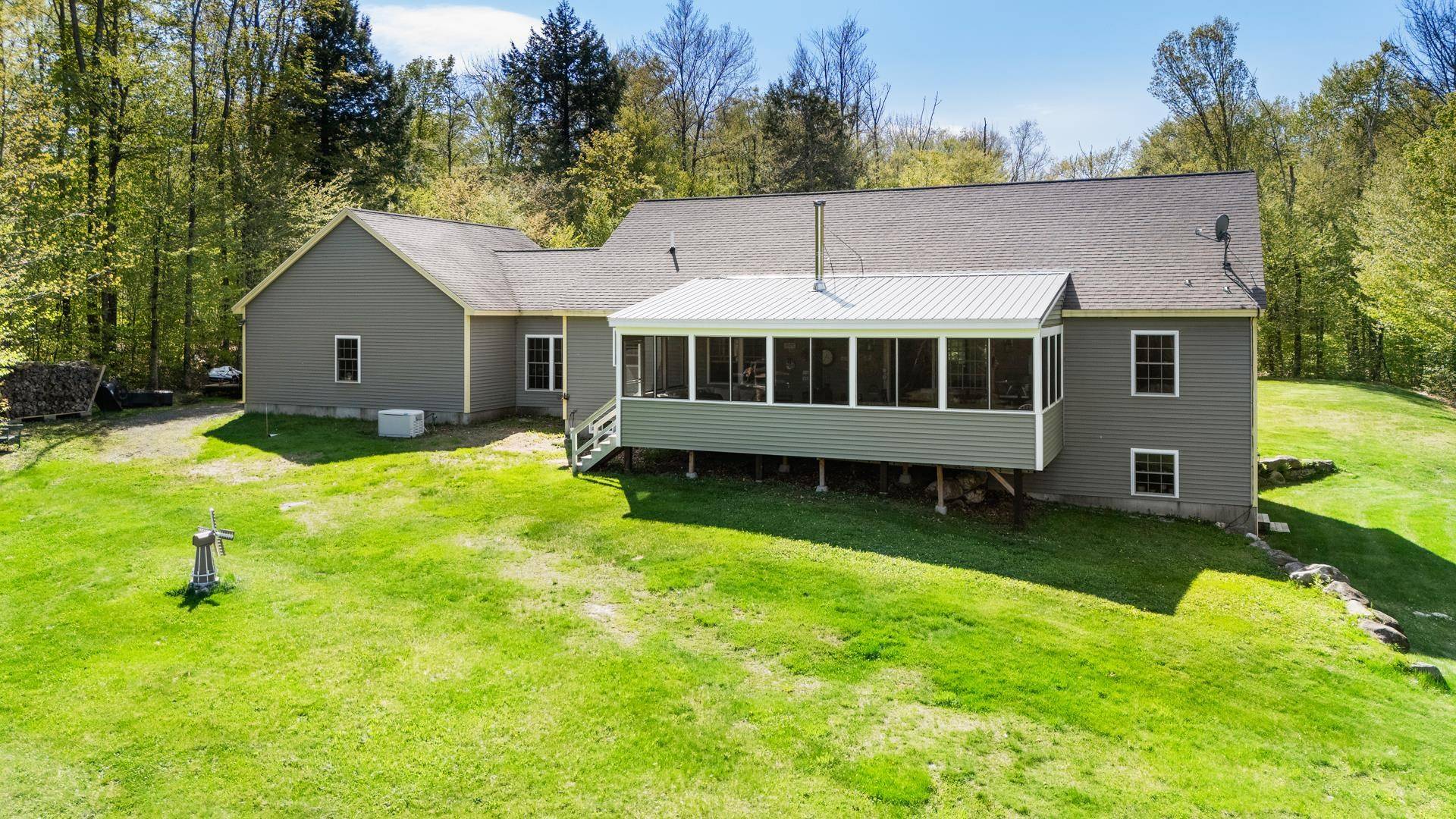 Springfield, NH 03284,492 Philbrick Hill RD