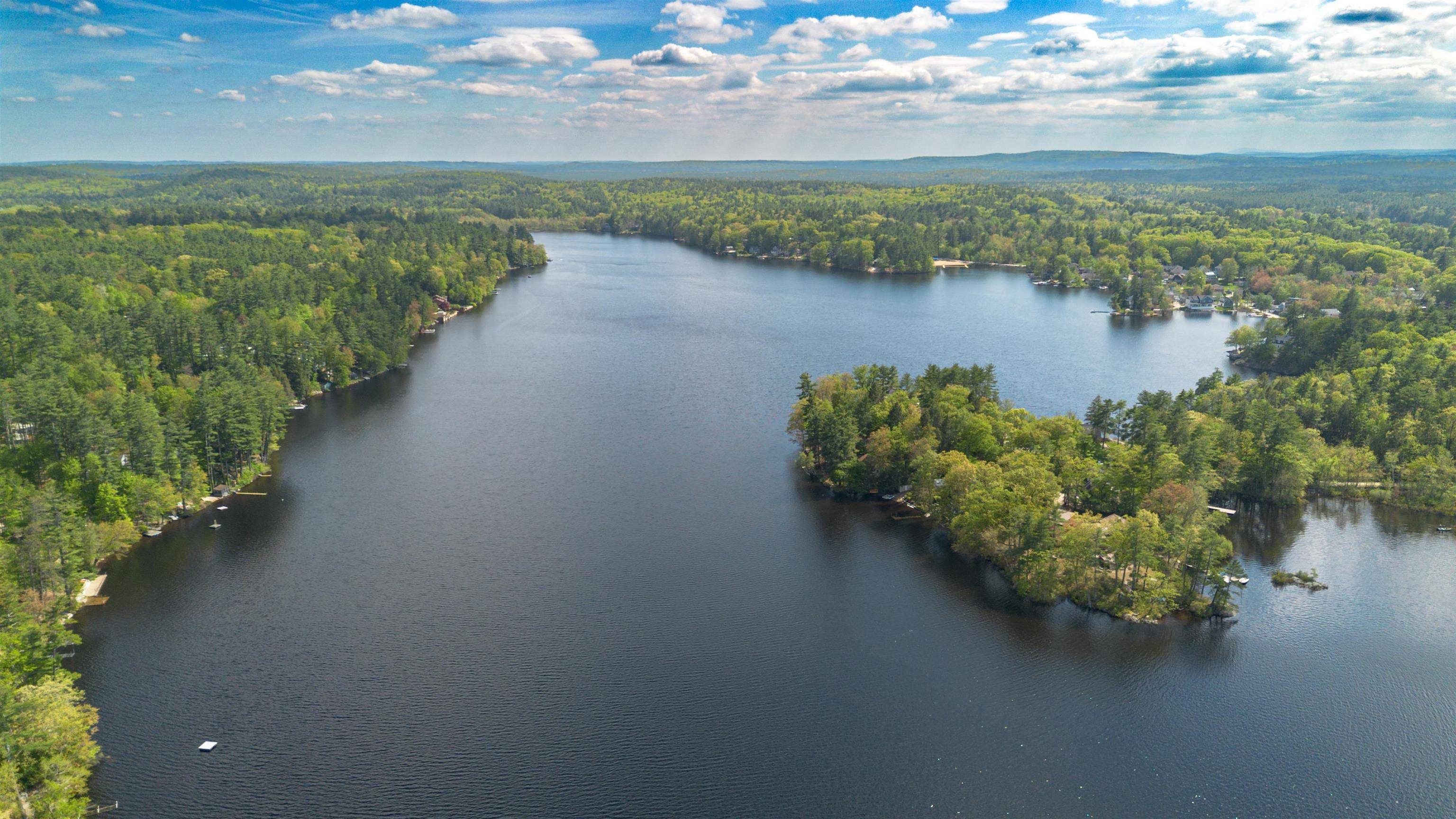 Merrimack, NH 03054,24 Longa RD