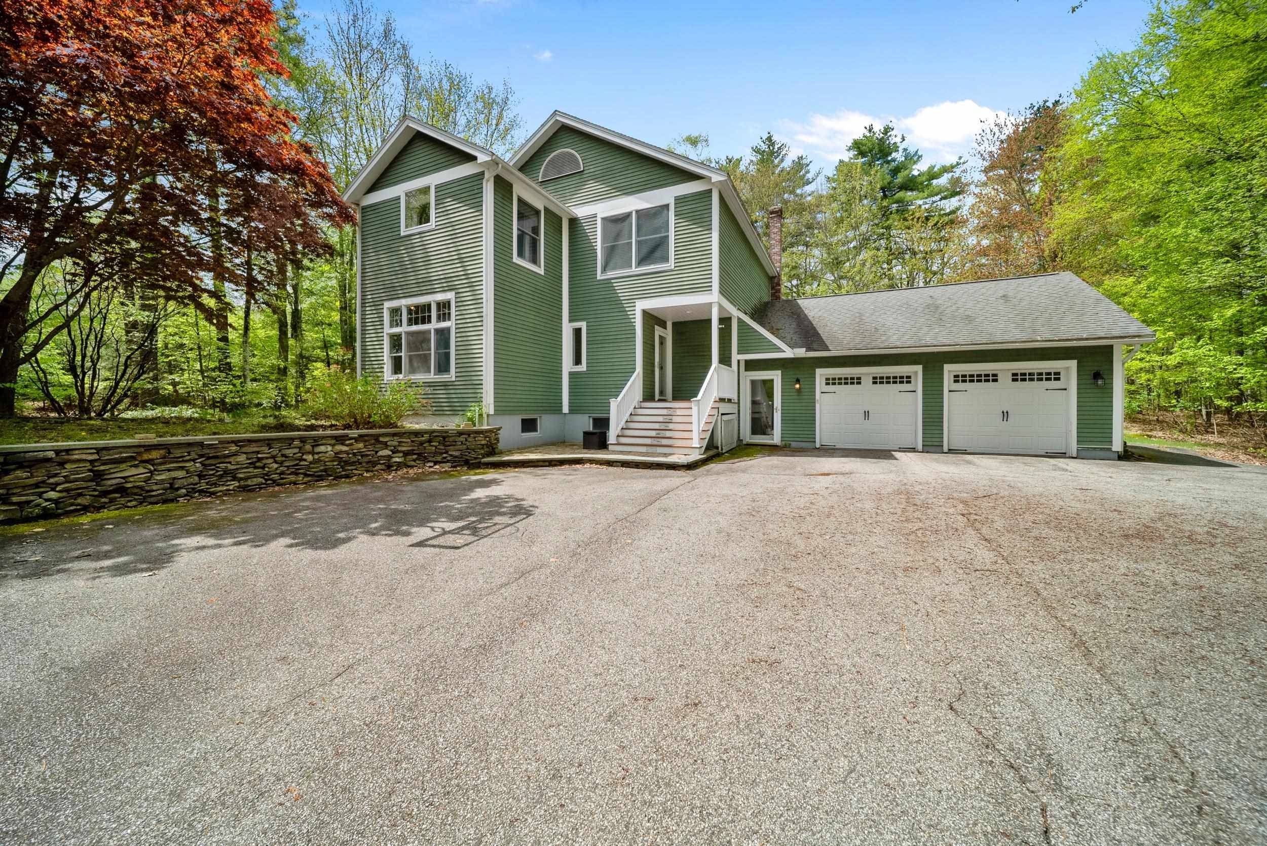 Bedford, NH 03110,32 Wellesley DR