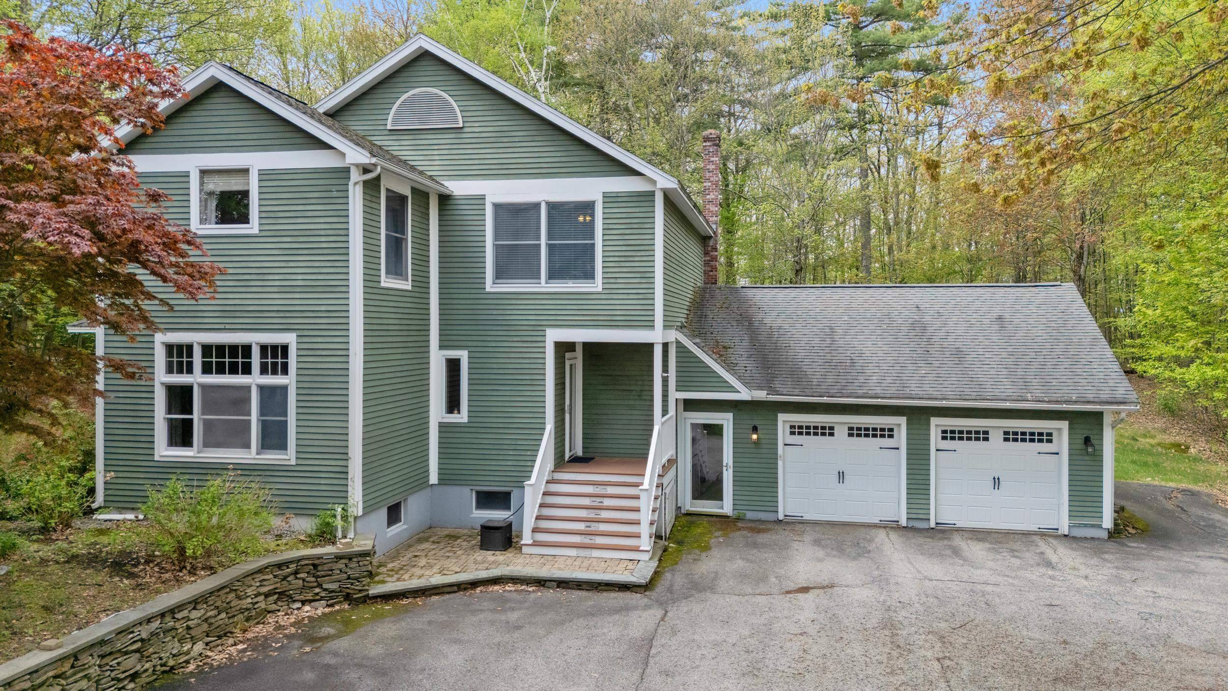 Bedford, NH 03110,32 Wellesley DR