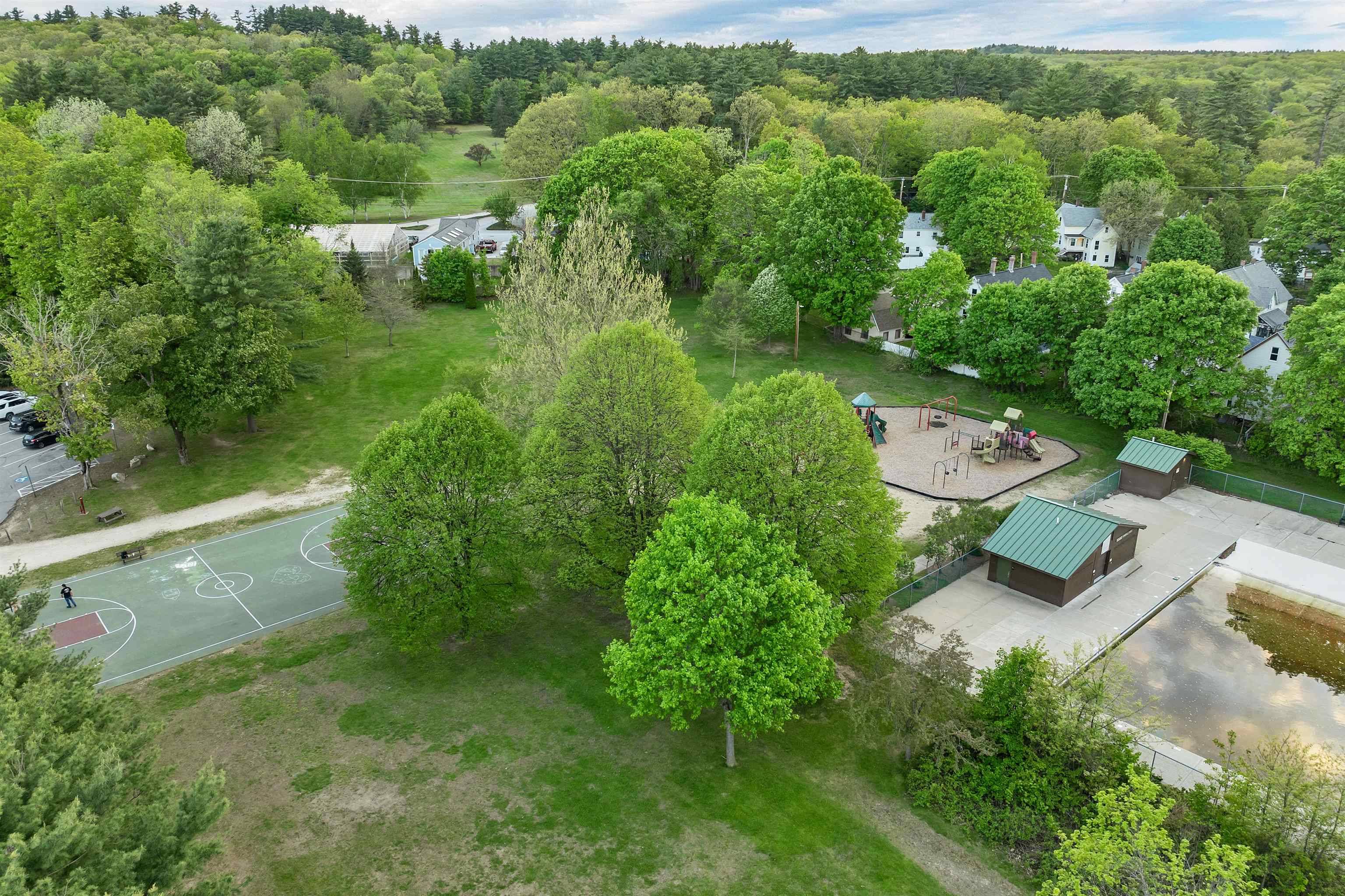 158 N State ST Concord, NH 03301