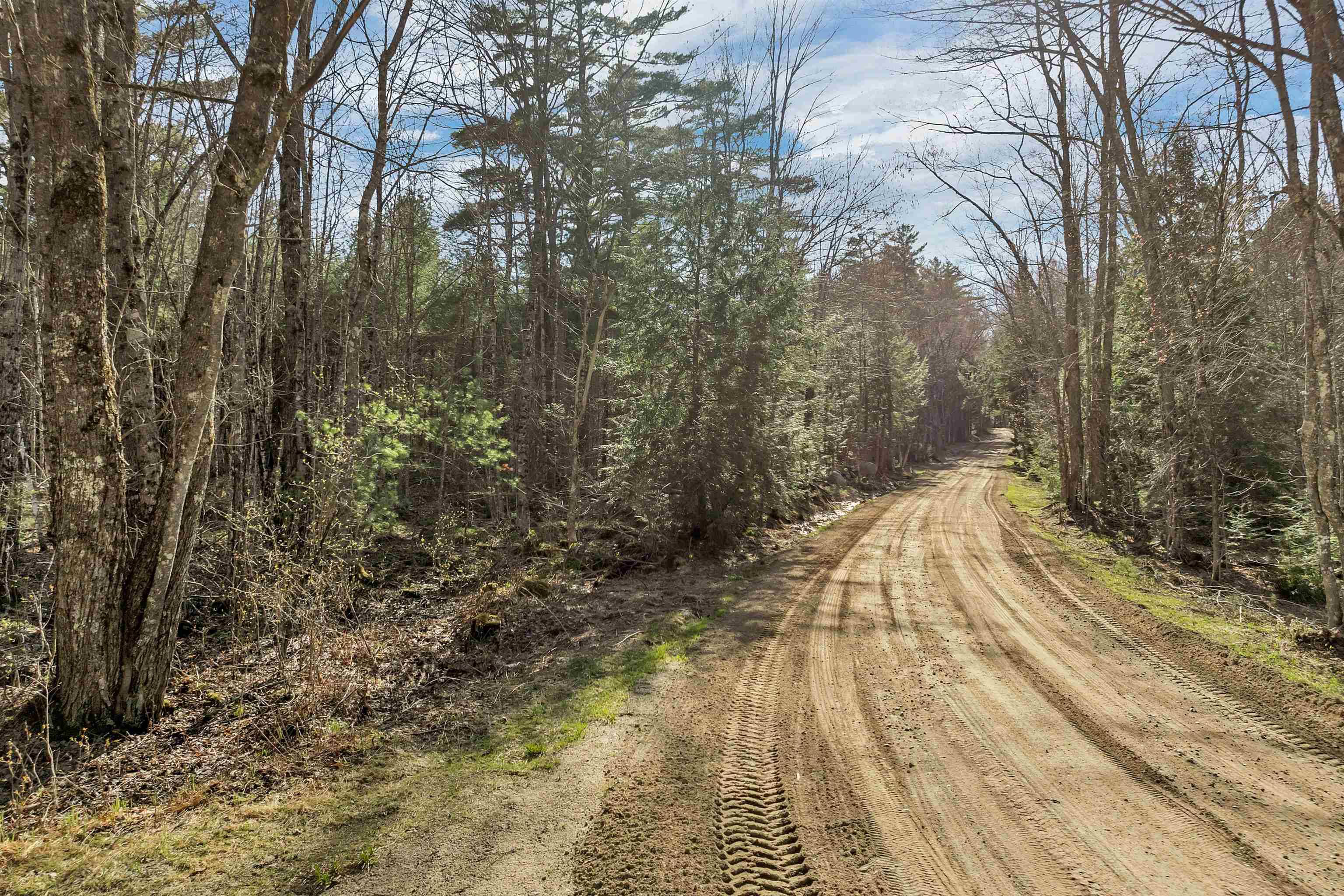 Sandwich, NH 03227,00 Middle RD
