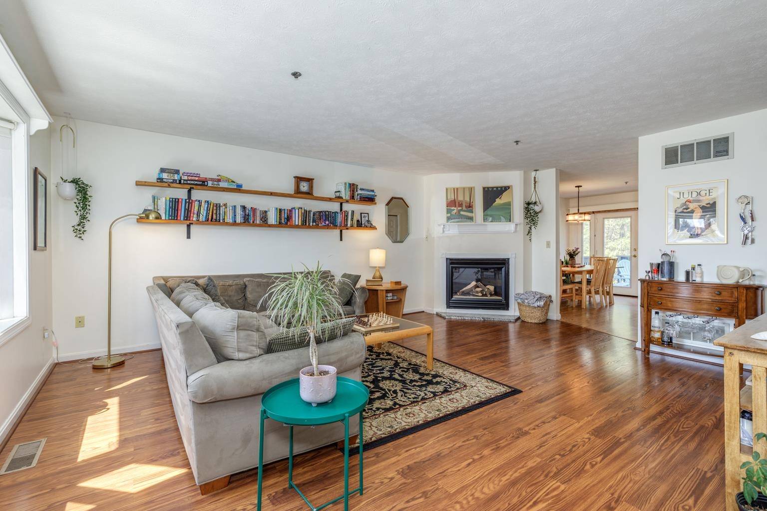 Hudson, NH 03051-3631,23 Shoal Creek RD