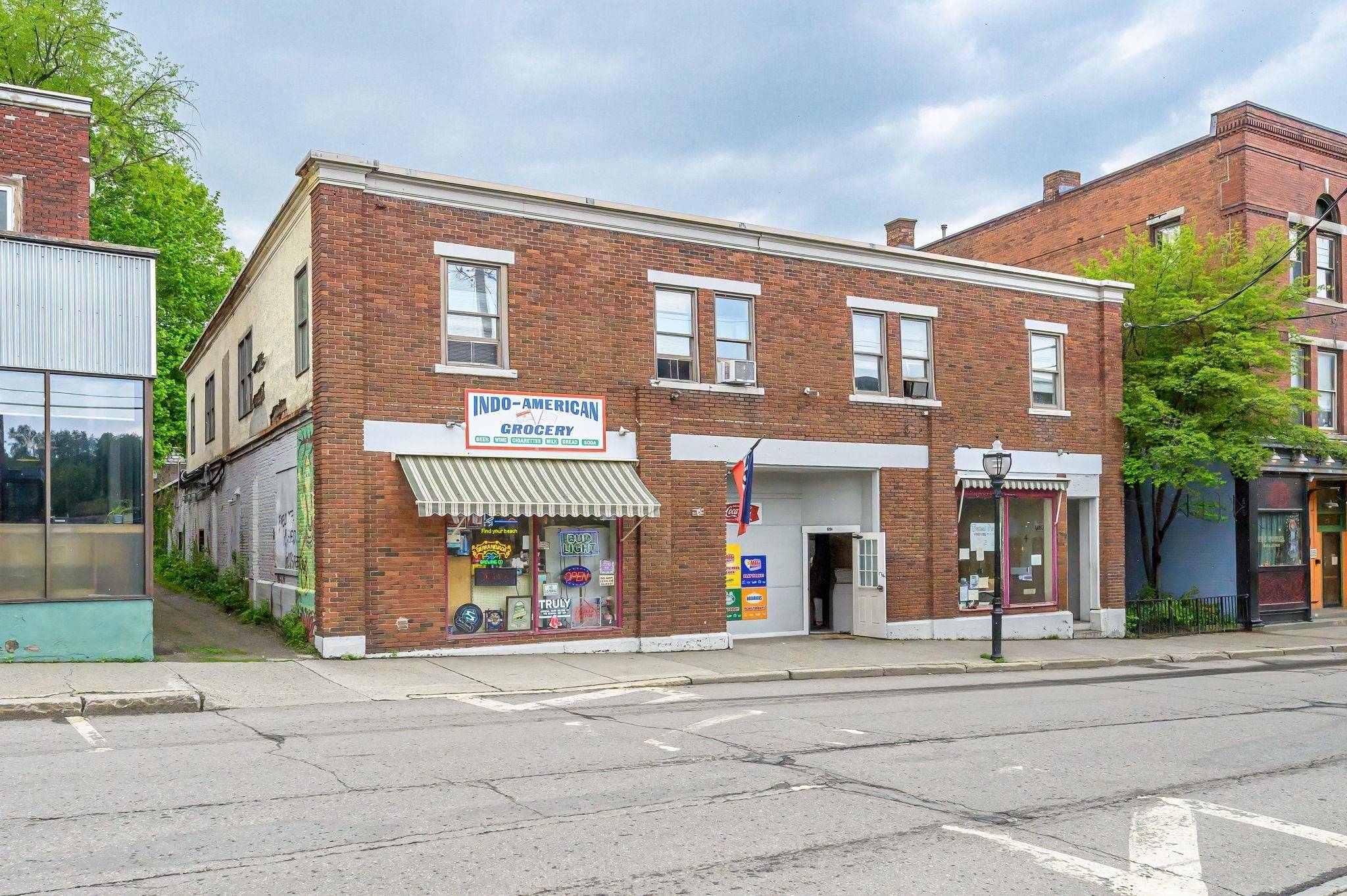 Brattleboro, VT 05301,69-71 Elliot ST