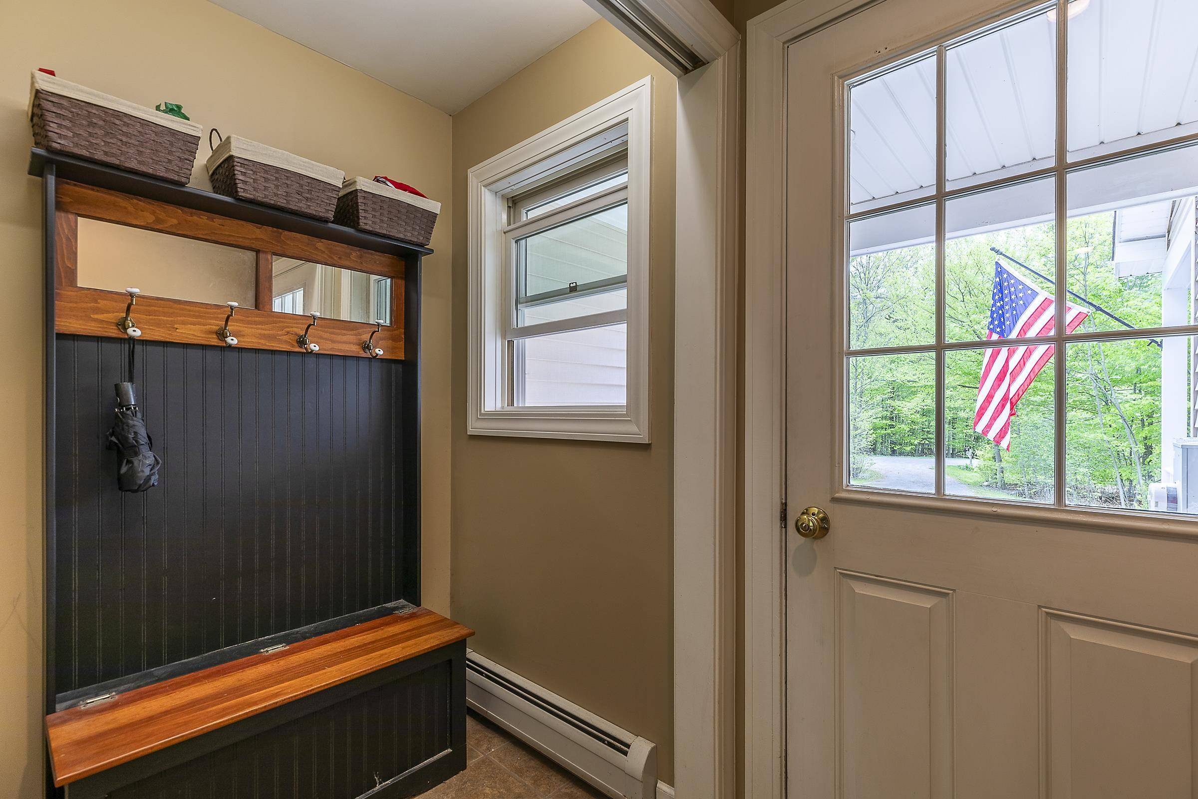 Manchester, VT 05255,308 Mending Walls RD