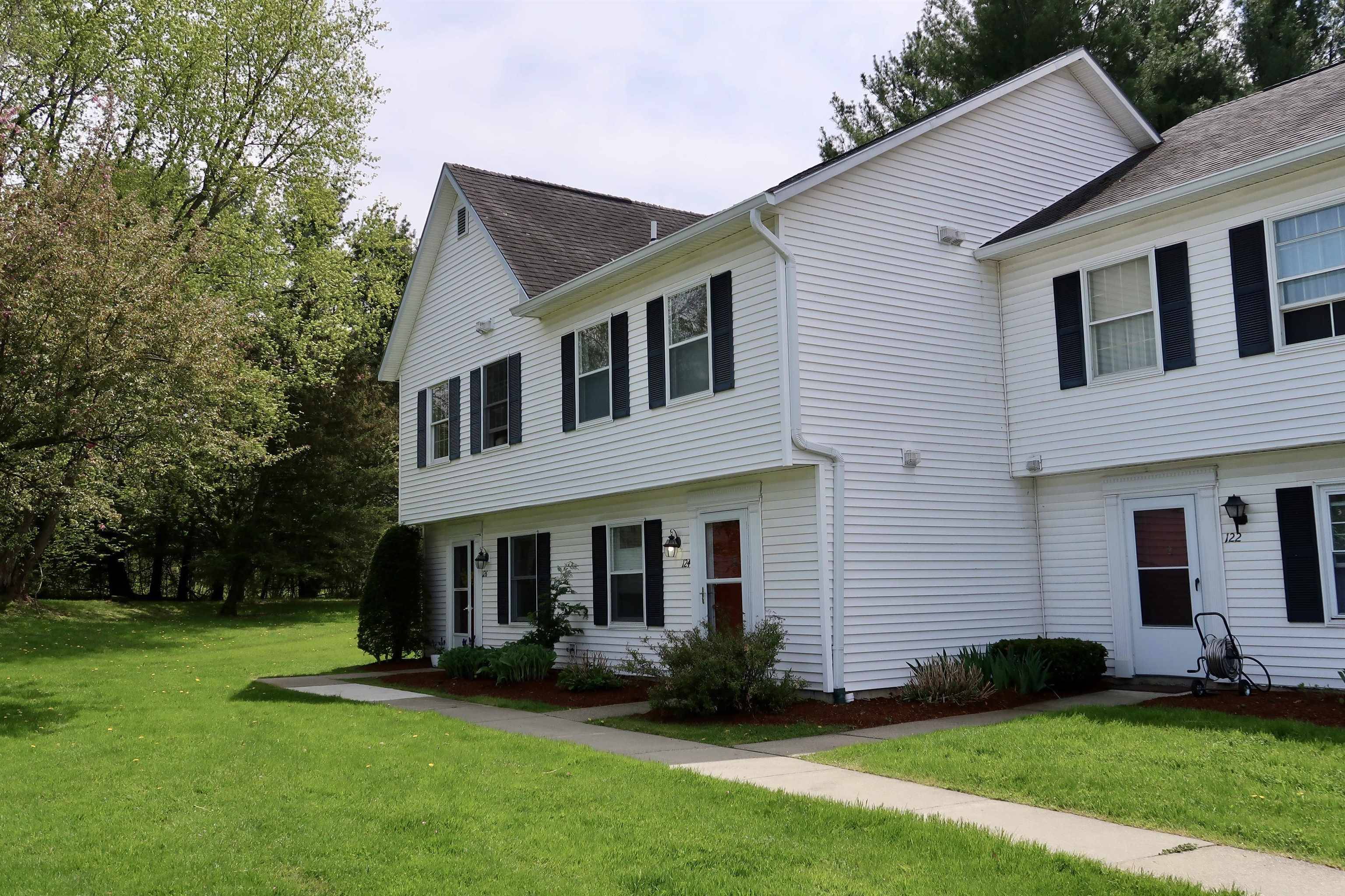 Williston, VT 05495,124 Southview LN