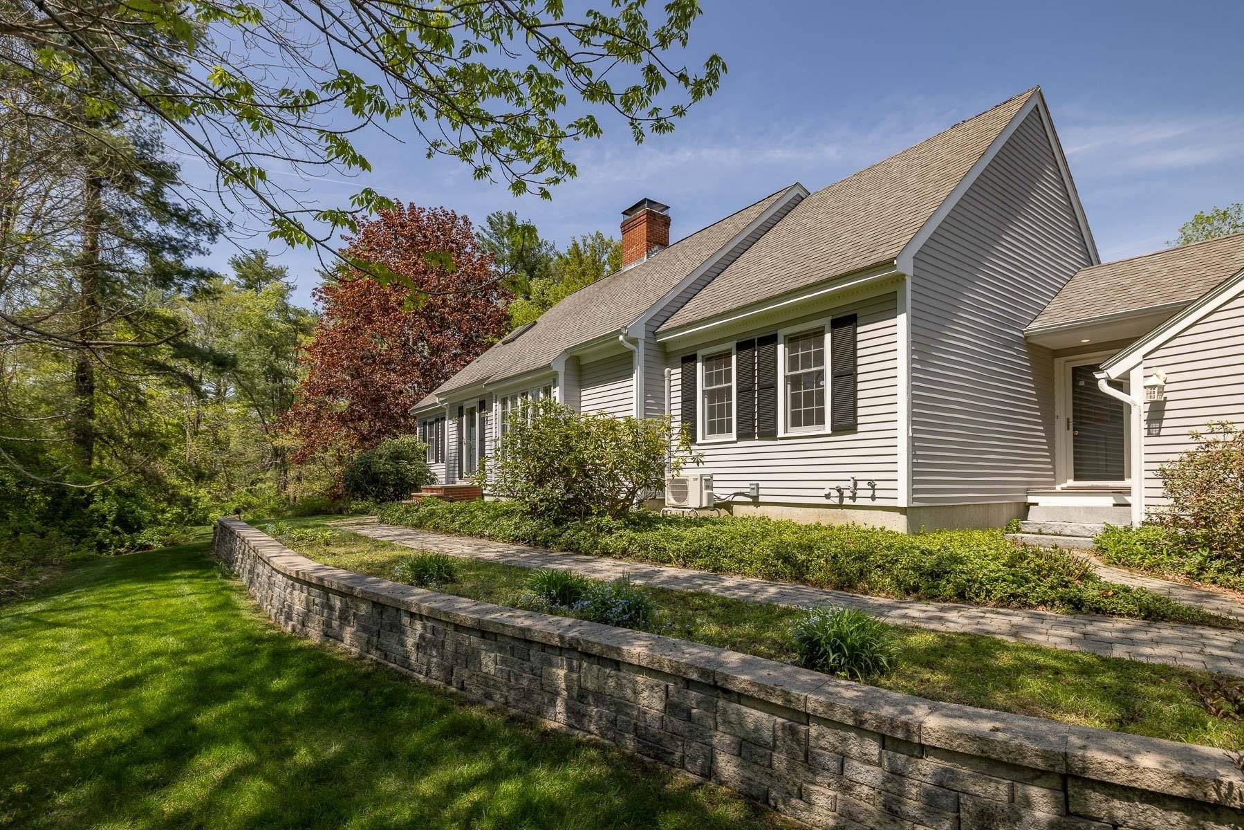 Hampton Falls, NH 03844,2 Prescott LN