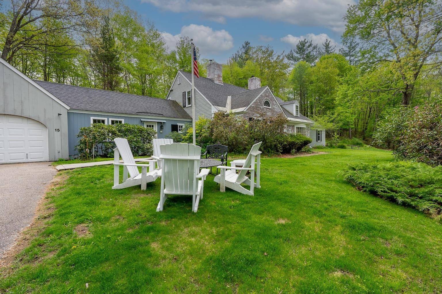 Durham, NH 03824,15 Laurel LN