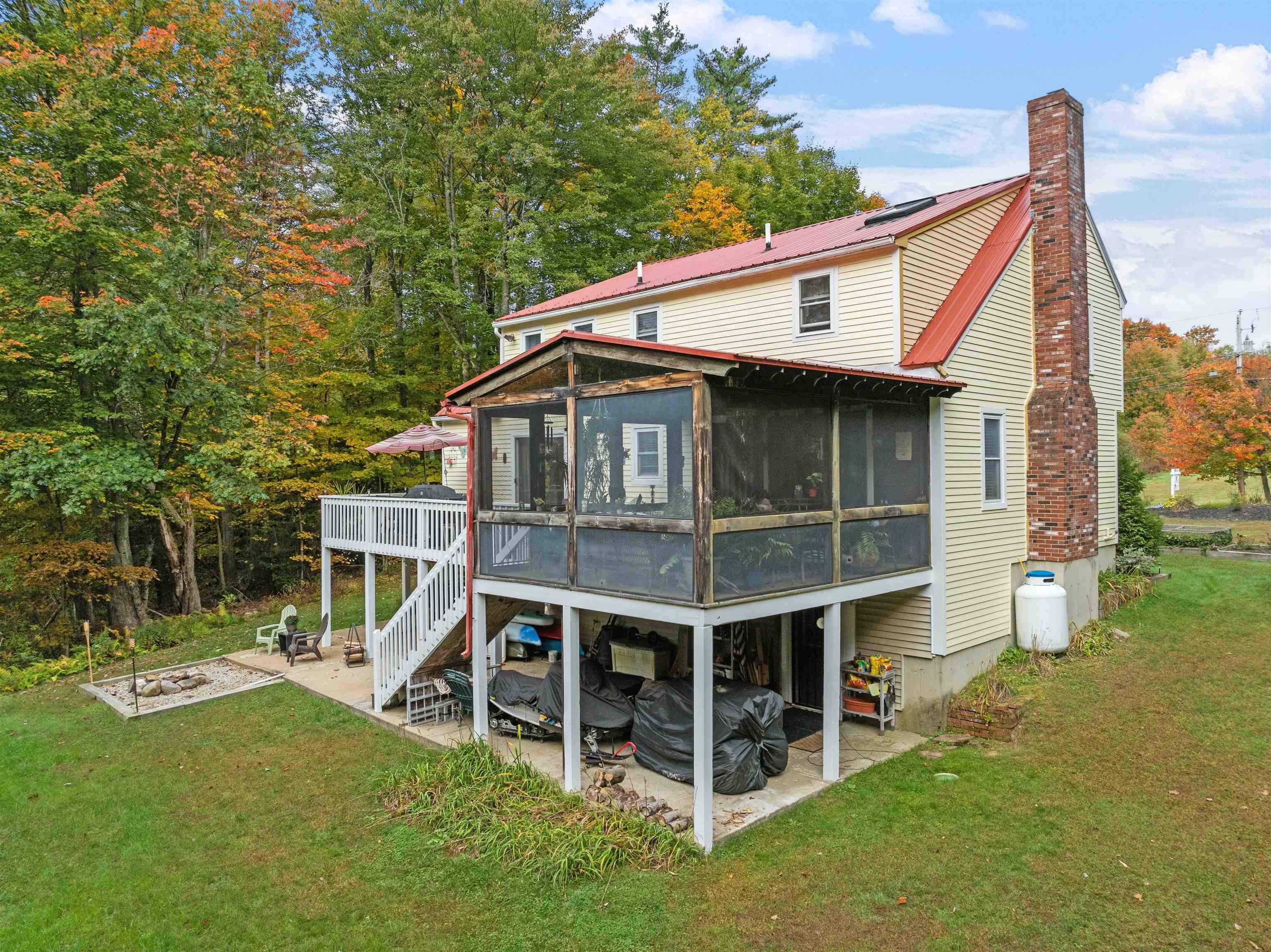 Belmont, NH 03220,54 Brown Hill RD