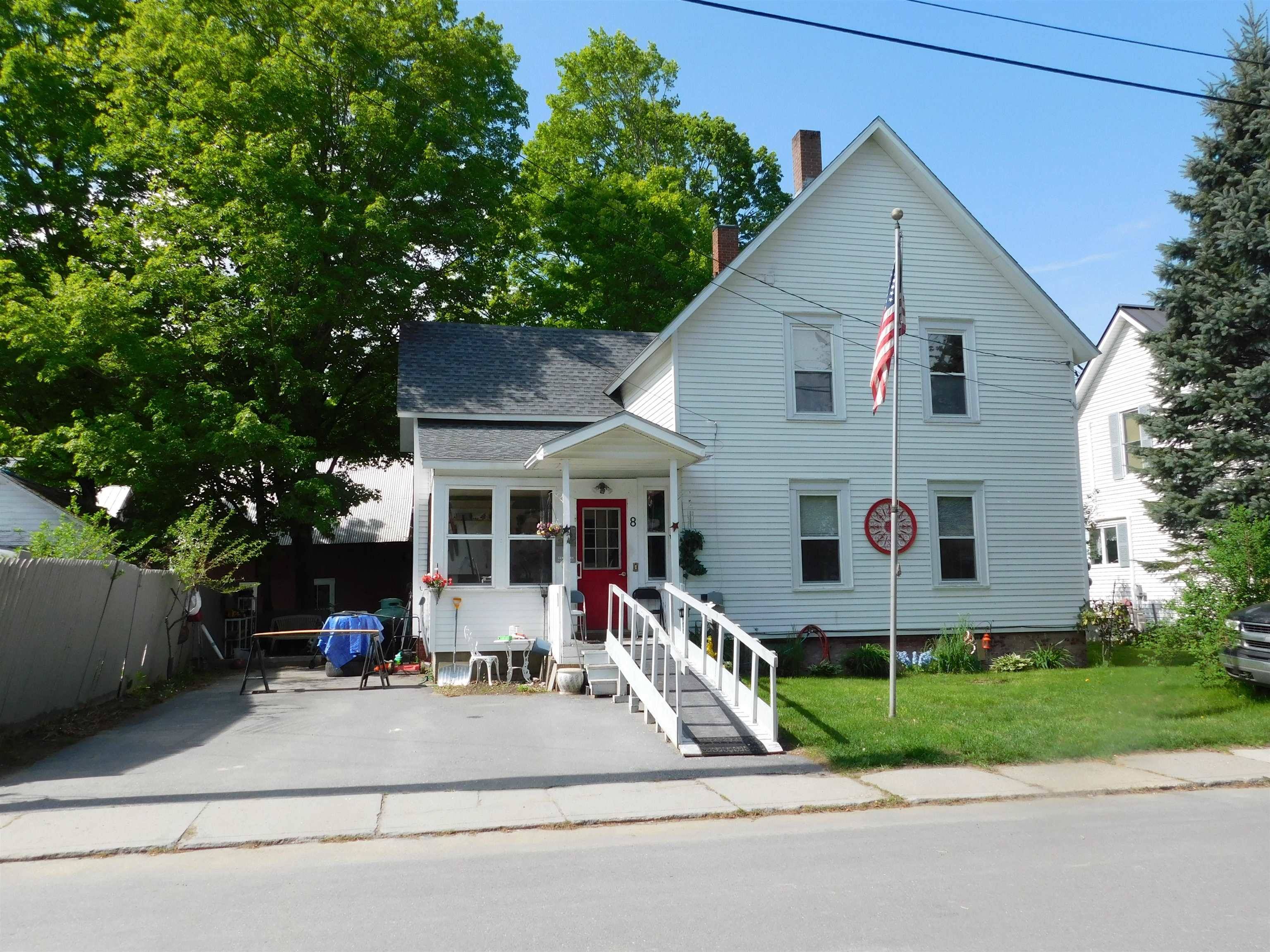 Springfield, VT 05156,8 Center ST