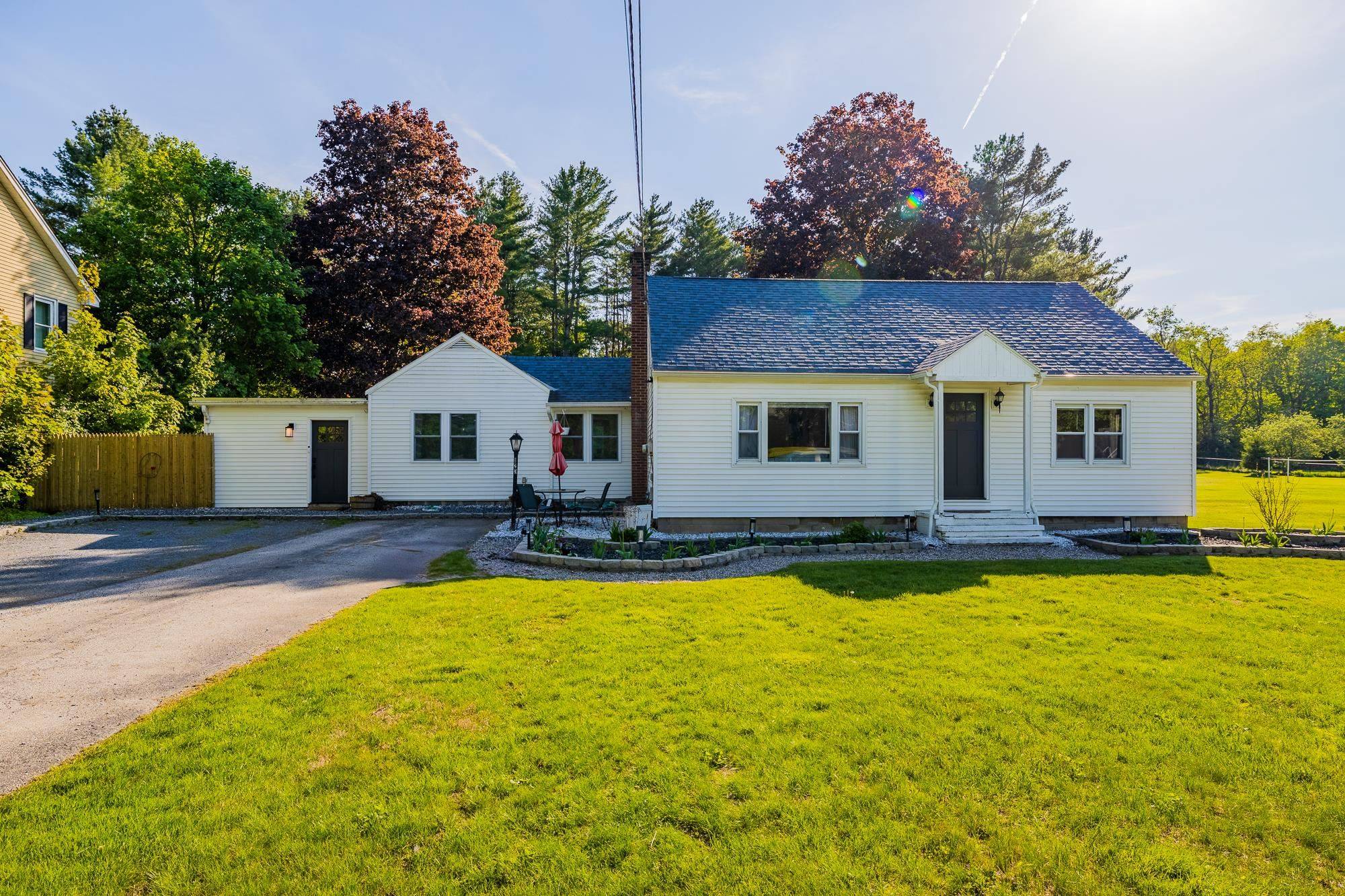 Shaftsbury, VT 05257,123 Bank ST