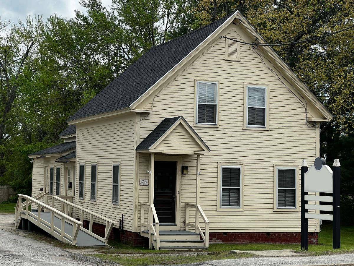 Keene, NH 03431,232 WINCHESTER ST
