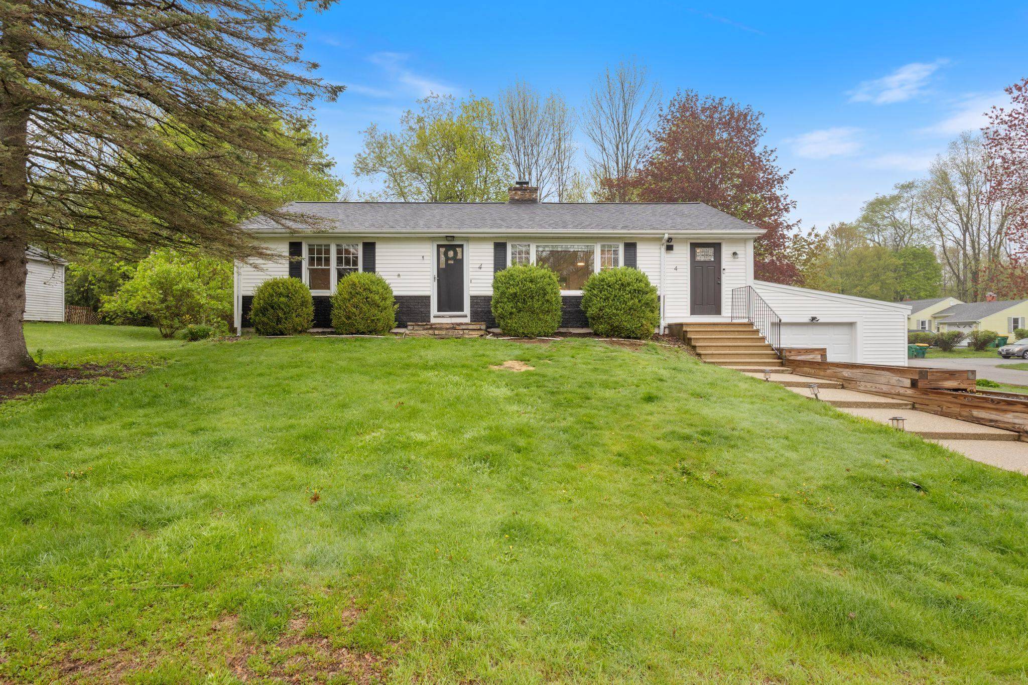 Rochester, NH 03867,4 Thomas ST