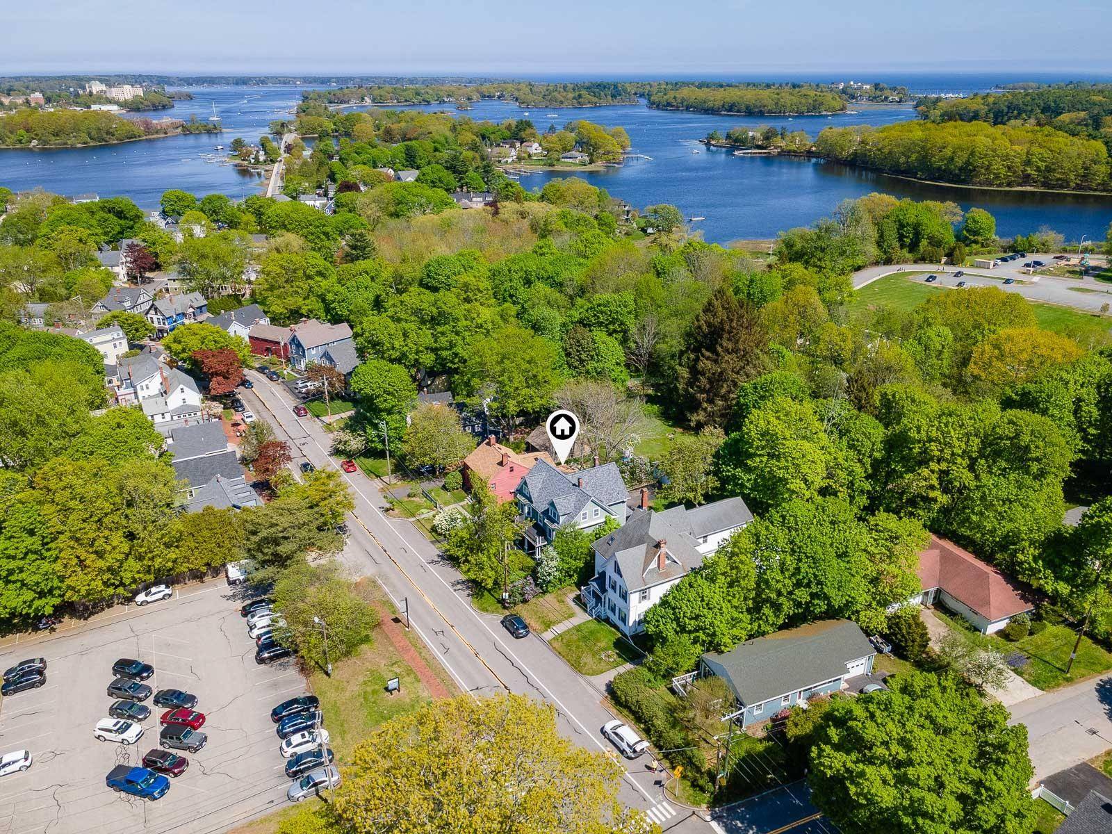 Portsmouth, NH 03801,320 South ST