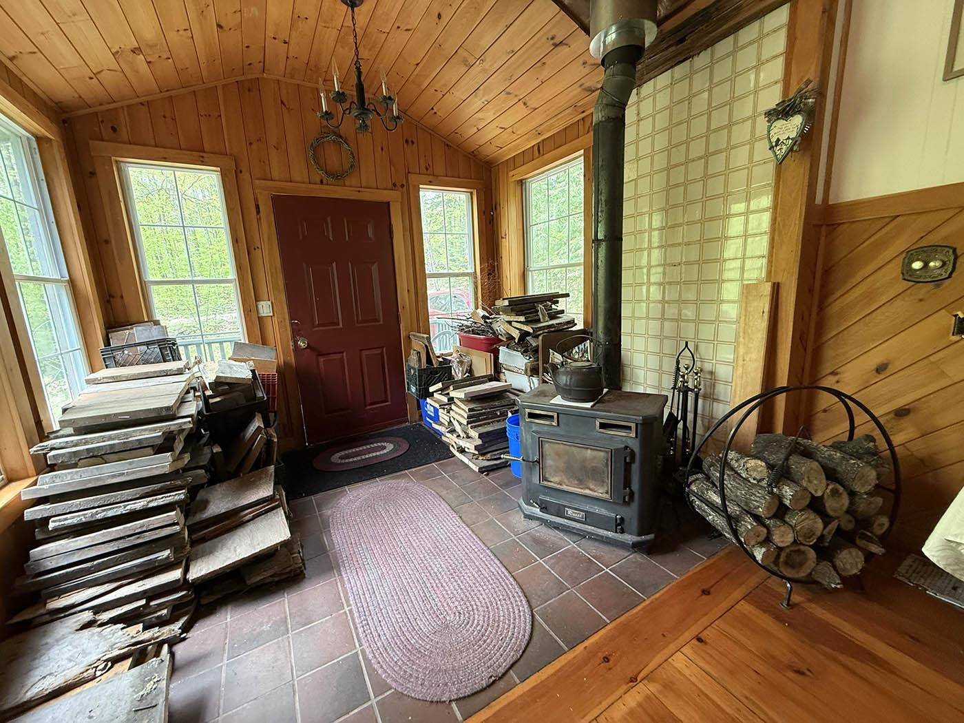 Ossipee, NH 03864,2 Youngs RD