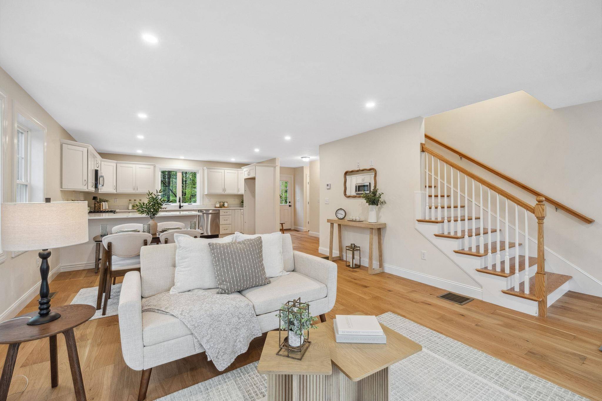 46 Ledge RD #B Pelham, NH 03076