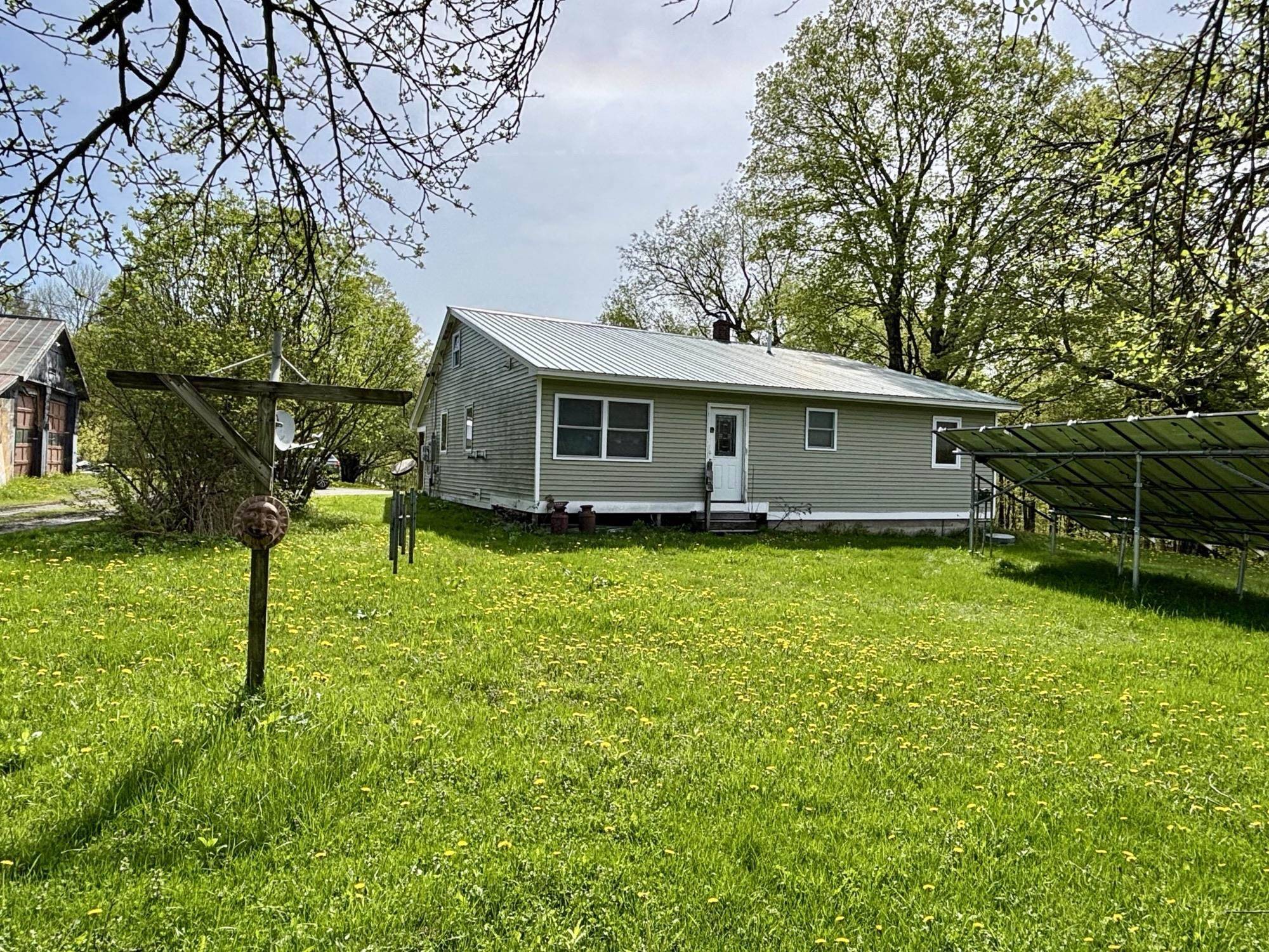 Fayston, VT 05660,3742 North Fayston RD