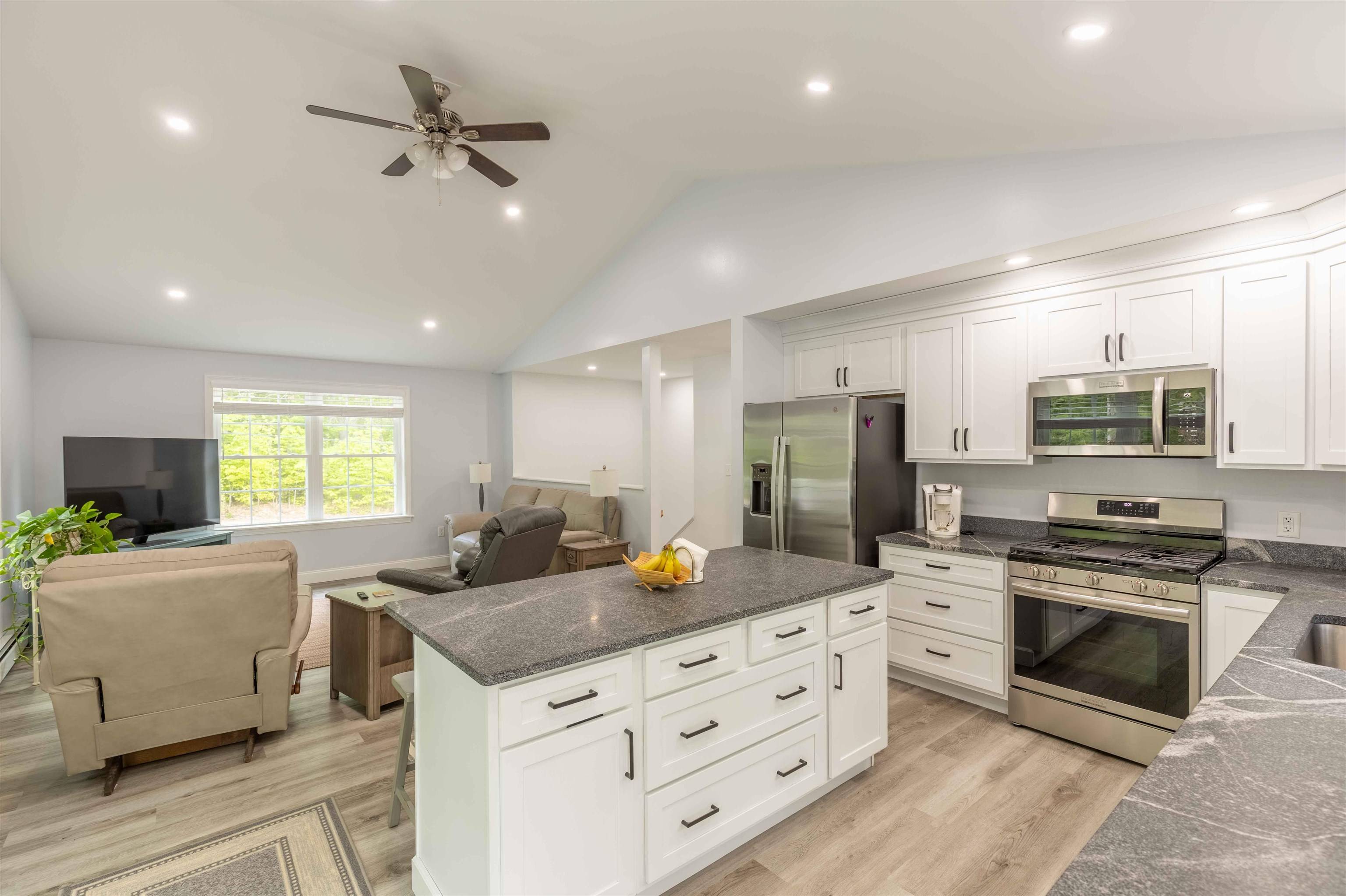 Ossipee, NH 03864,25 Woodcrest DR