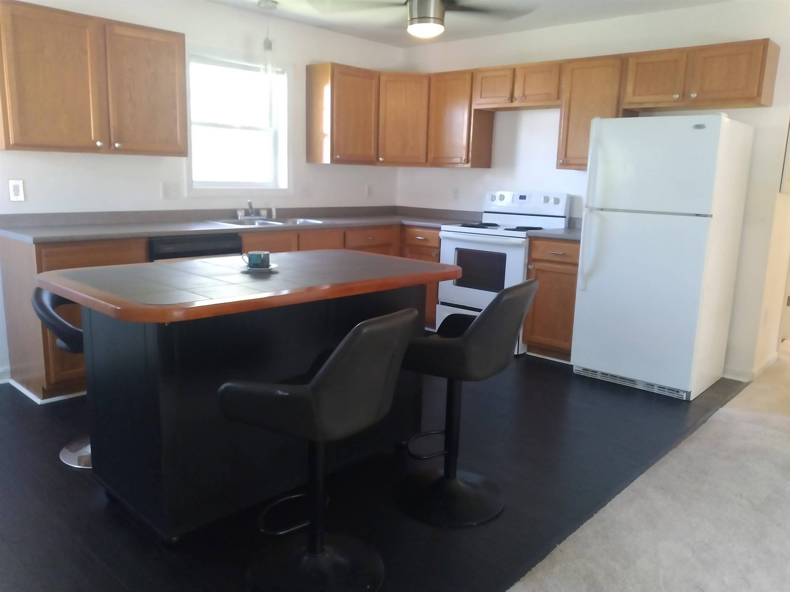 Keene, NH 03431,24 Myrtle ST
