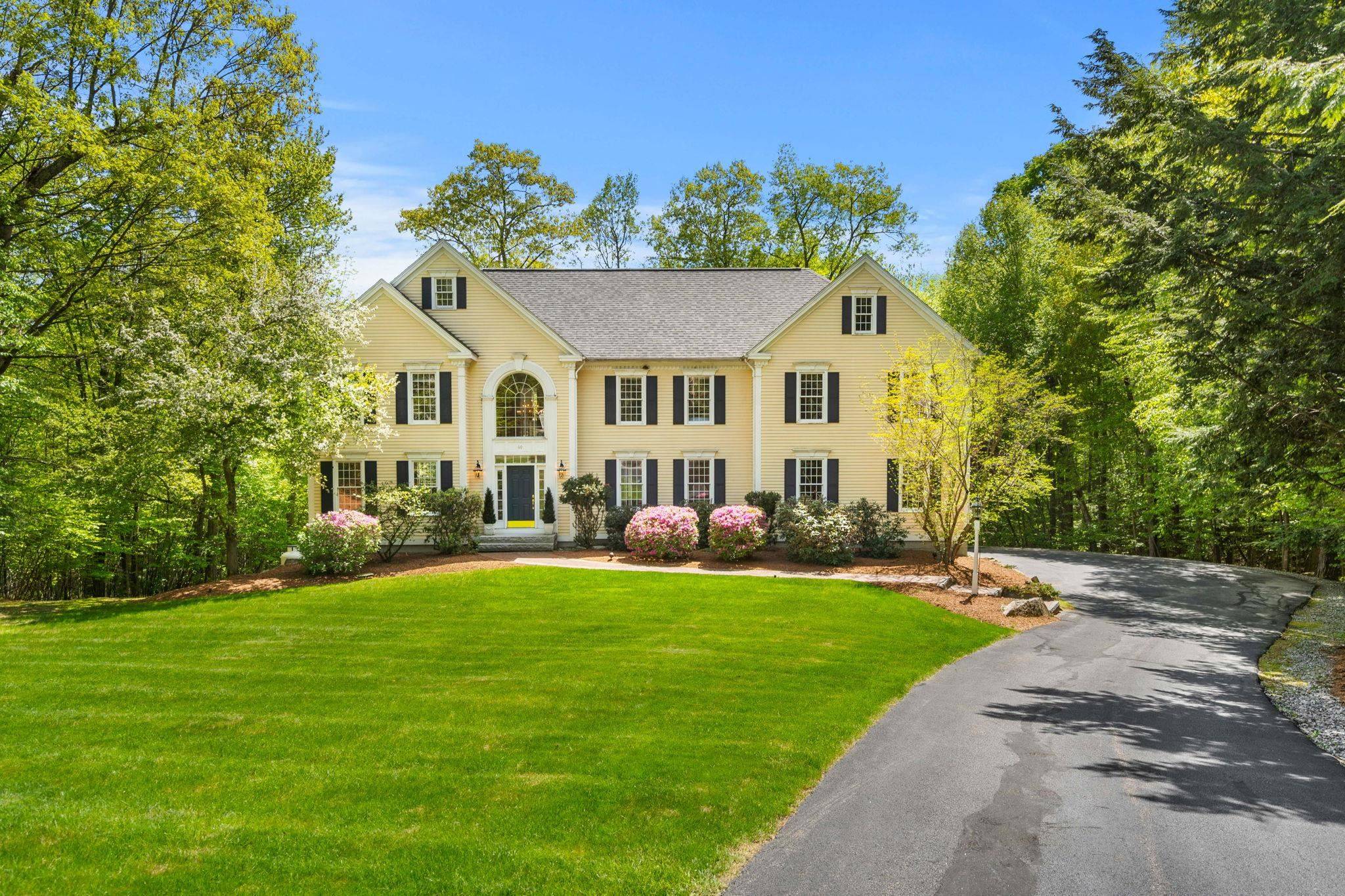 Bedford, NH 03110,60 Colonel Daniels DR