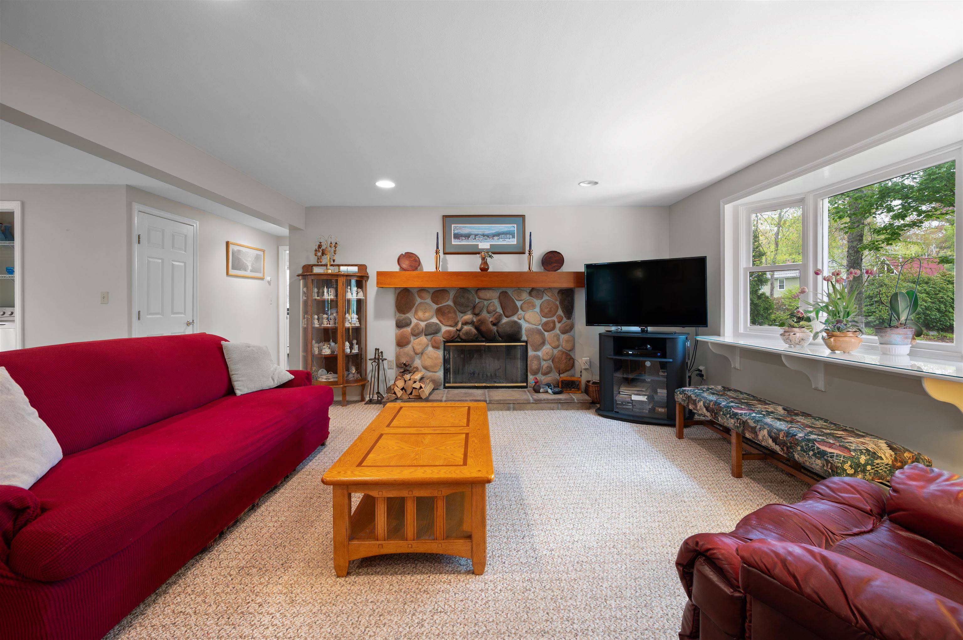 Hampton, NH 03842,6 Mohawk ST