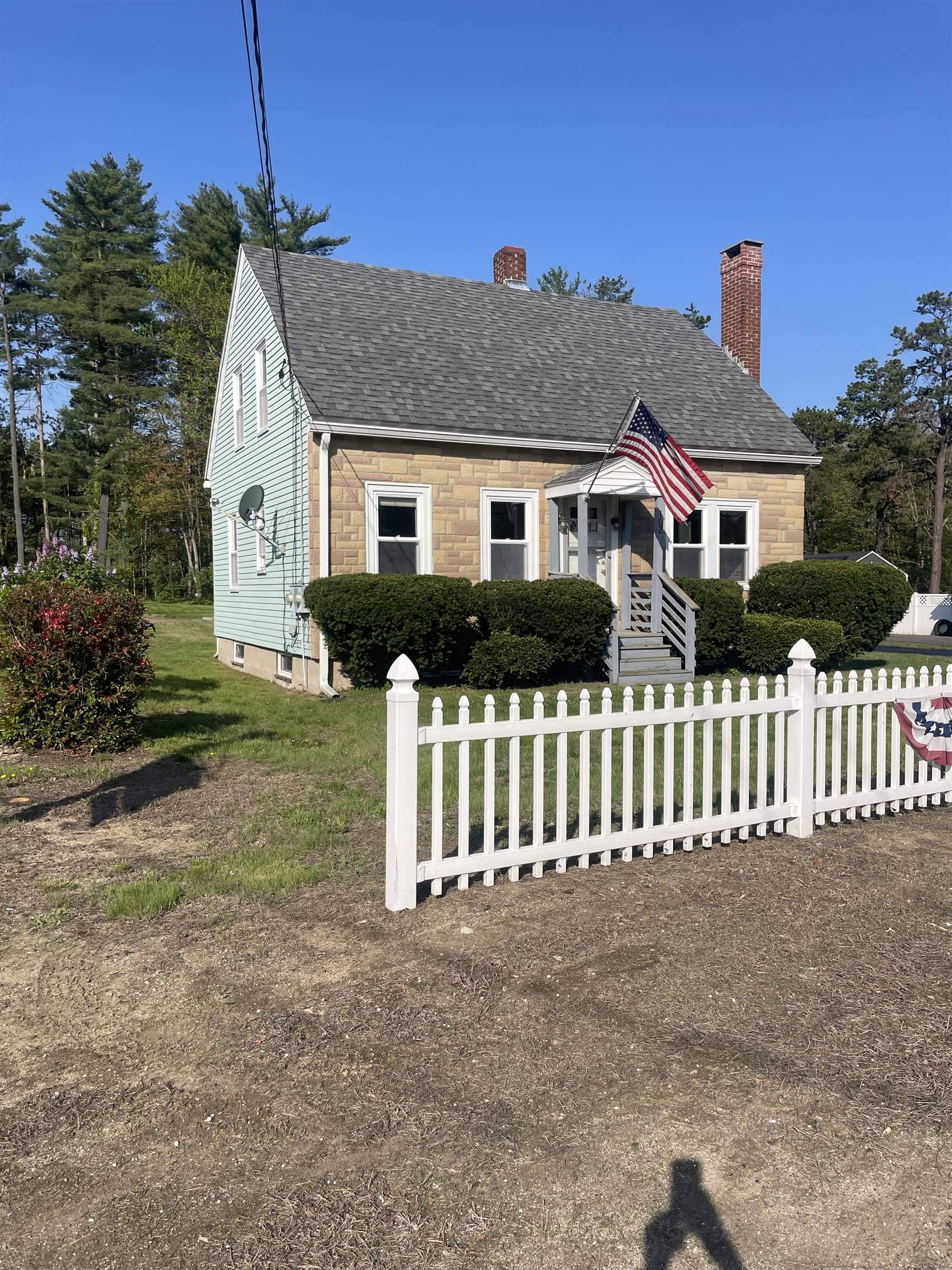 Rochester, NH 03867,102 Chestnut Hill RD