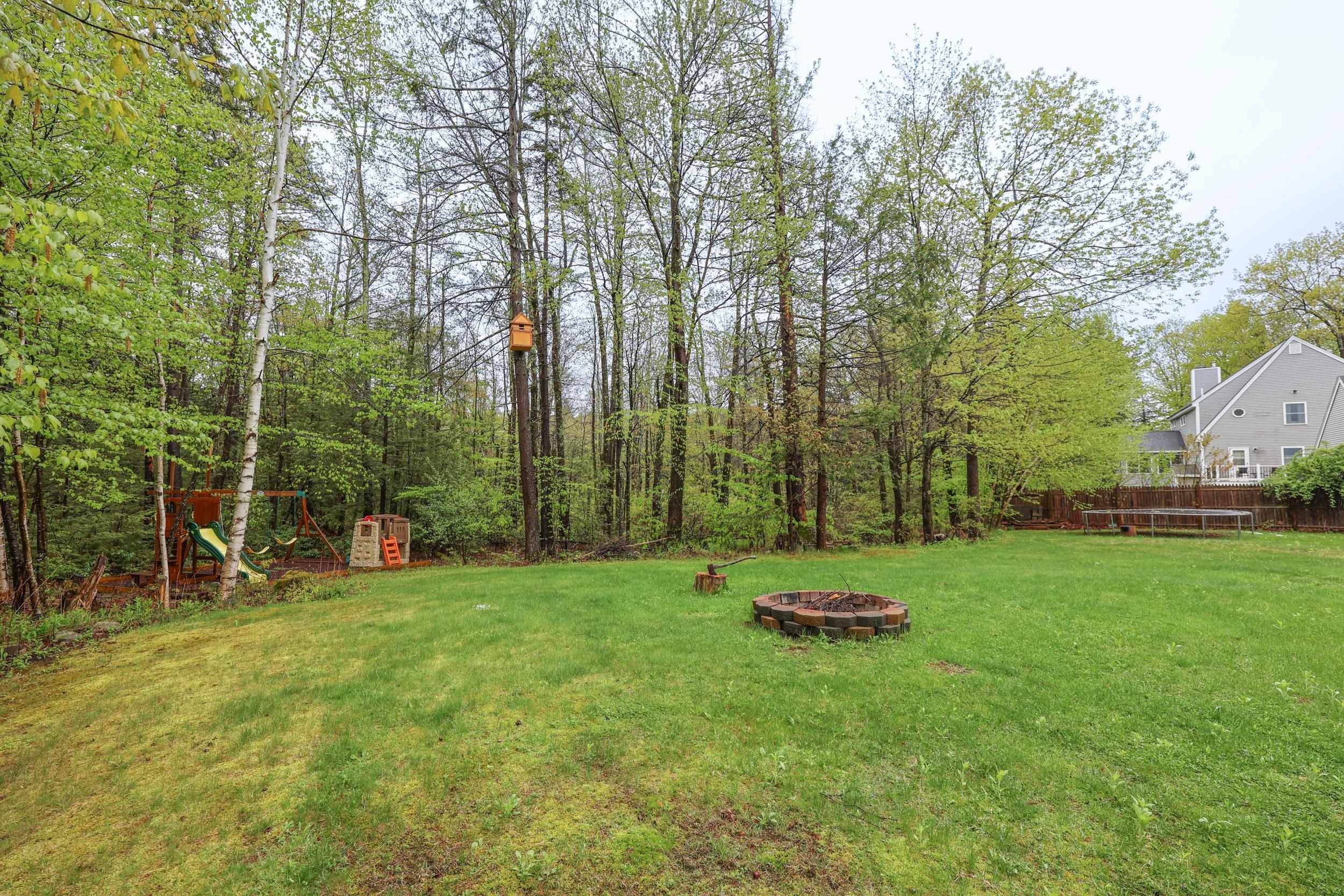 38 Holly View DR New Ipswich, NH 03071
