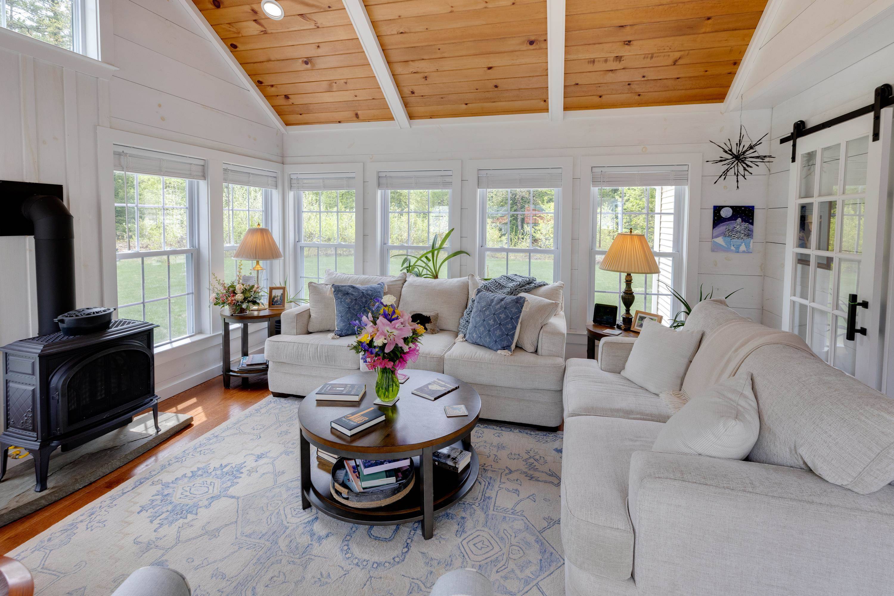 104 Champagne CIR Campton, NH 03223
