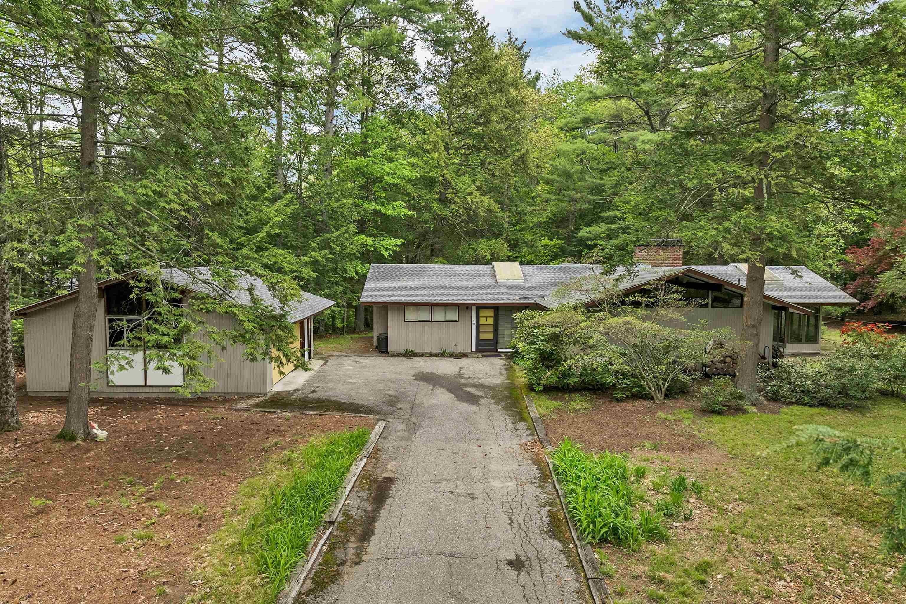 Bedford, NH 03110,25 Wendover WAY