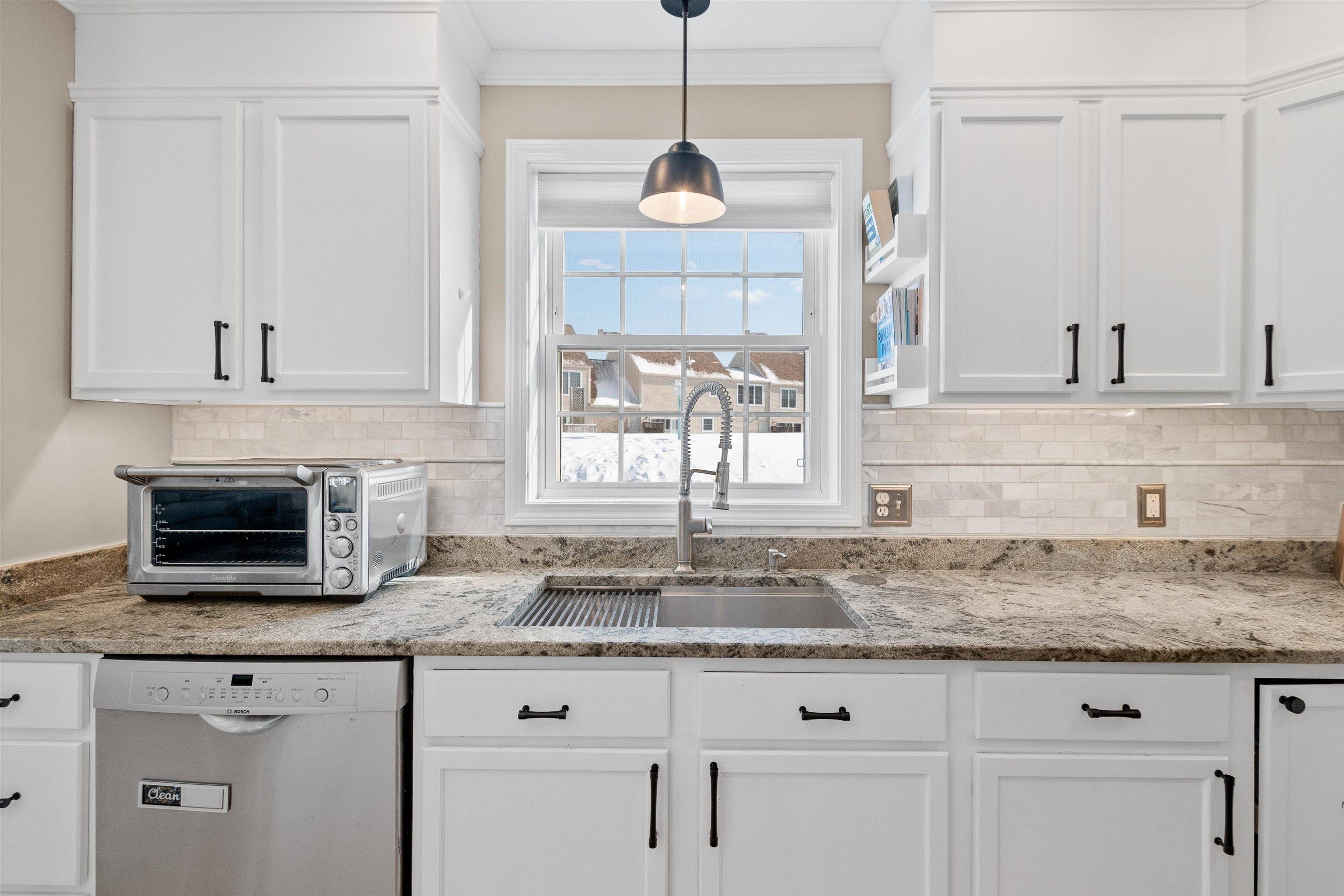 Brentwood, NH 03833,60 Abbey RD