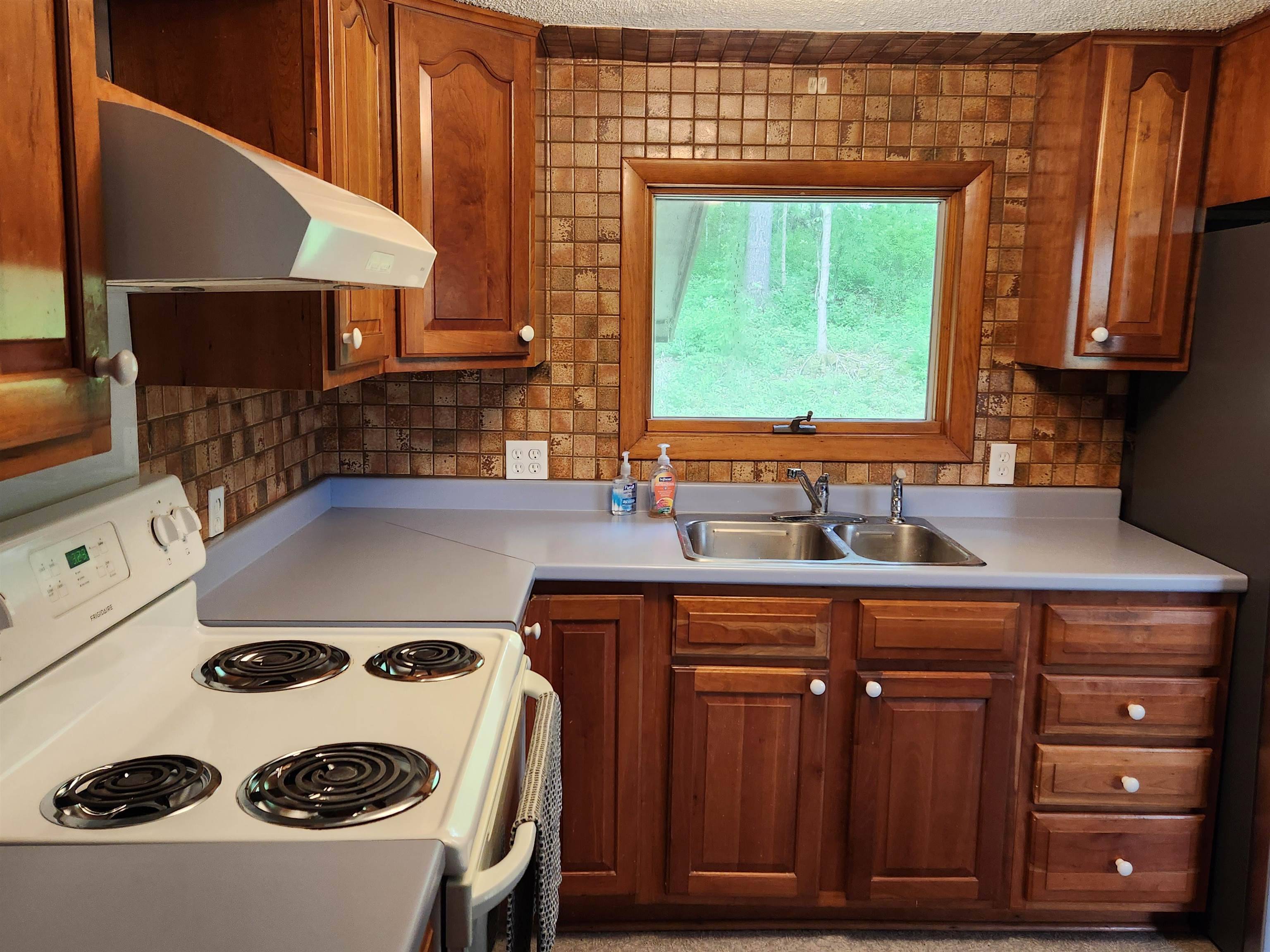 Pittsford, VT 05763,634 Stevens RD