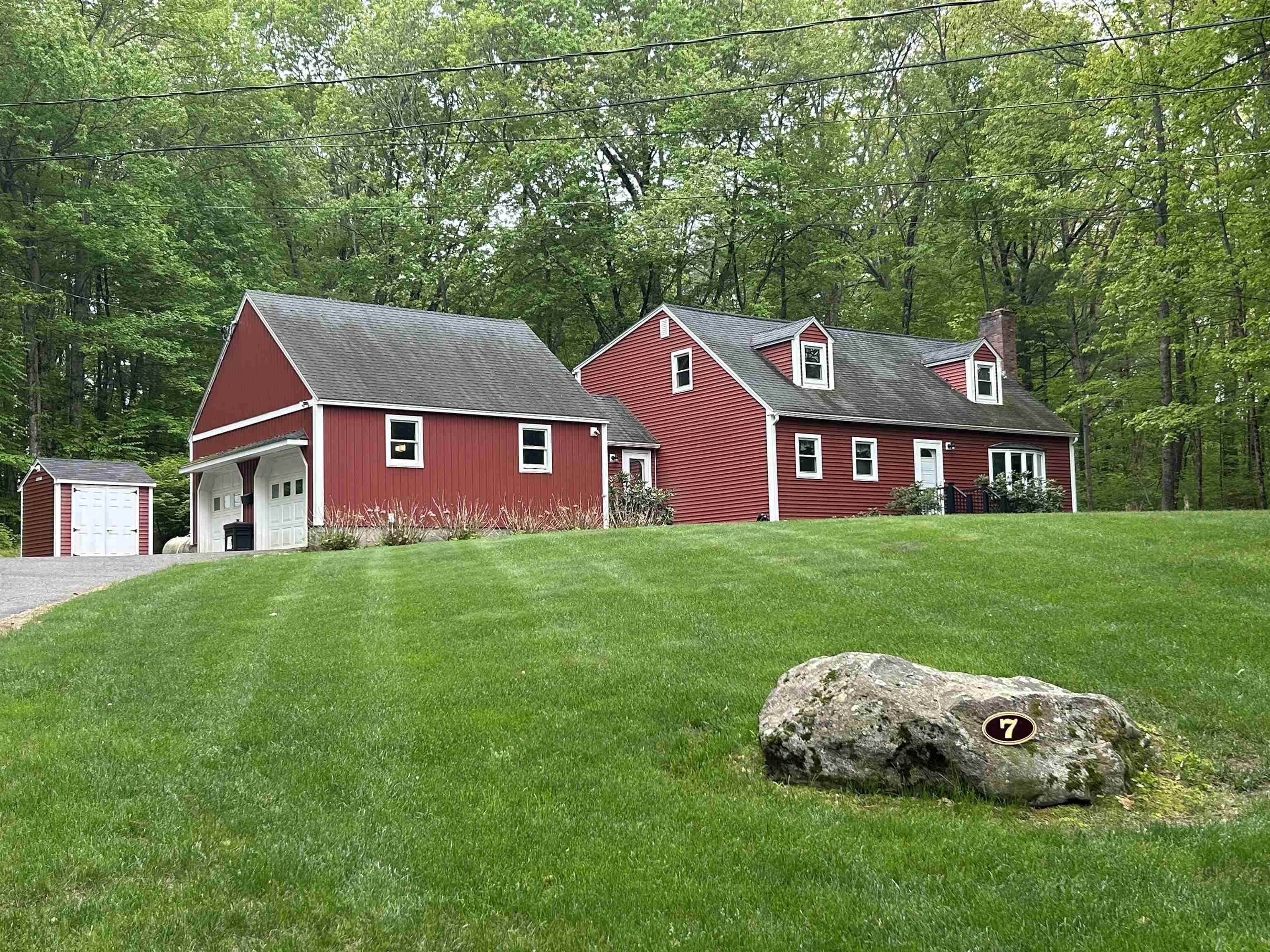 Exeter, NH 03833,7 Juniper Ridge RD