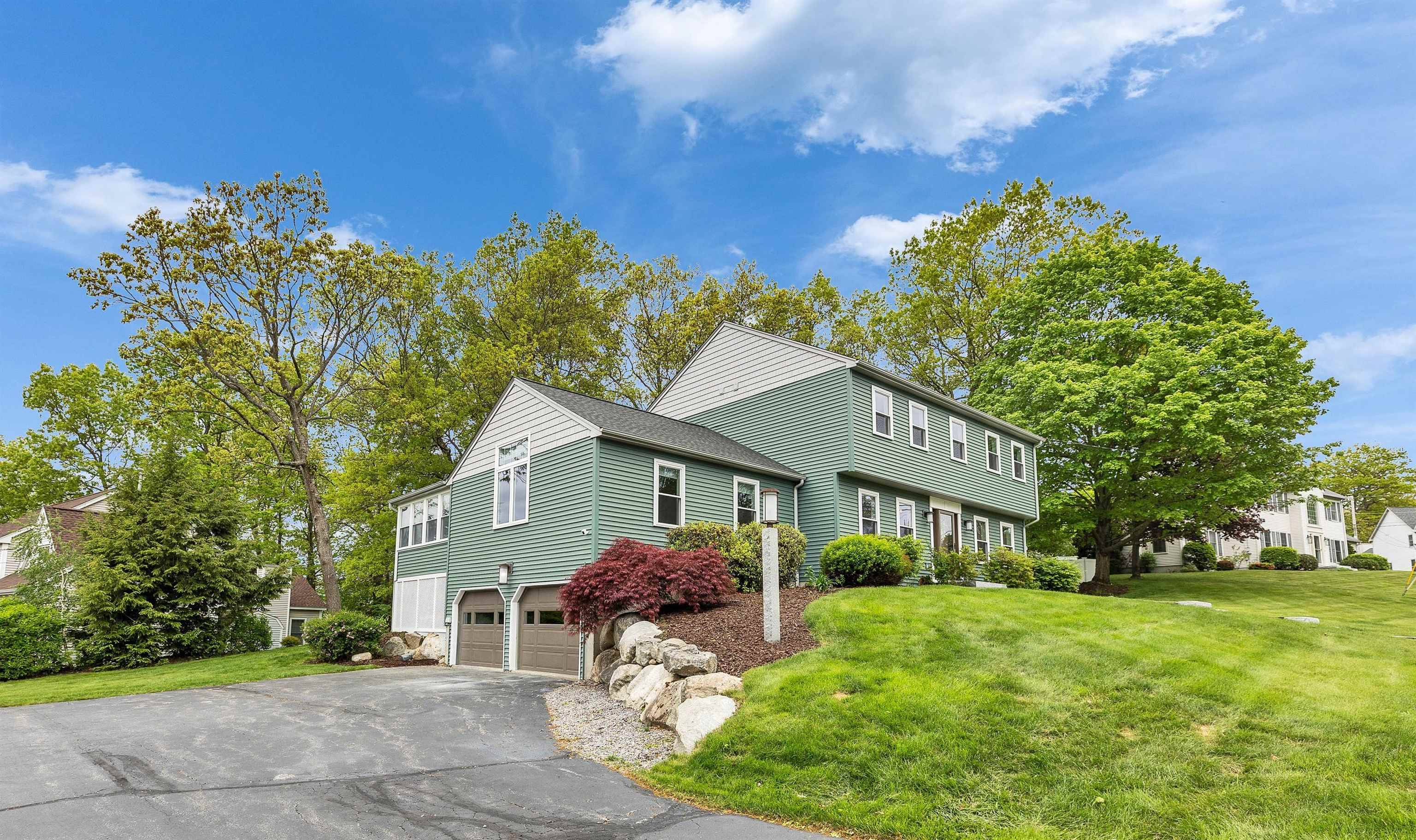 Manchester, NH 03104,390 Currier DR