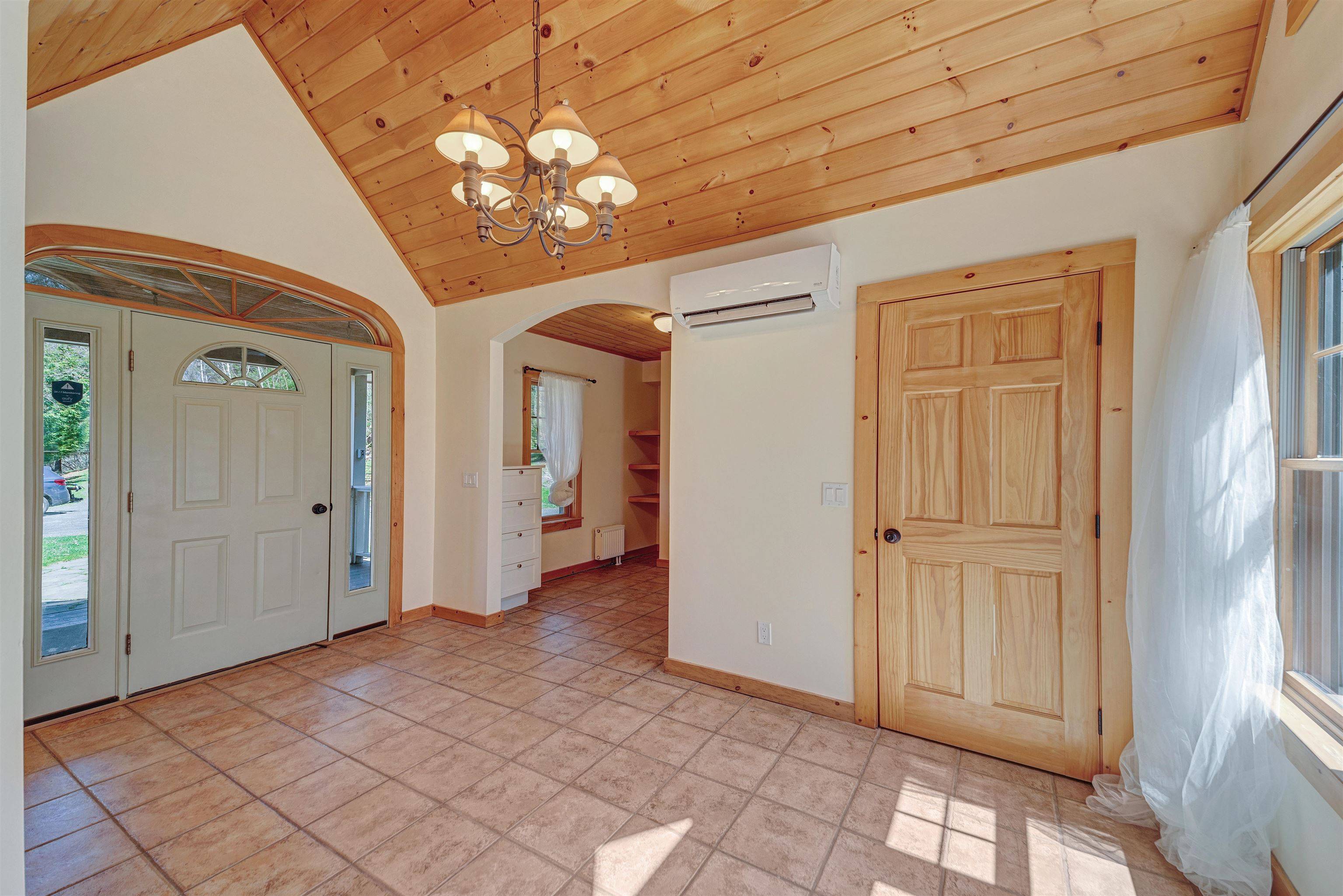 Morristown, VT 05661,314 Campbell RD