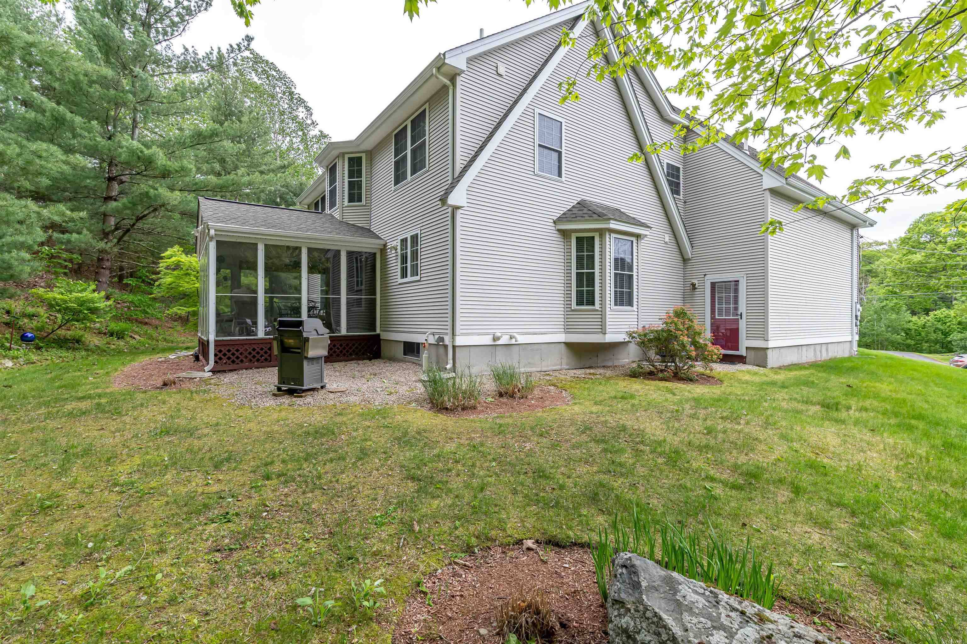 Nashua, NH 03063,24 Heathrow CT #439