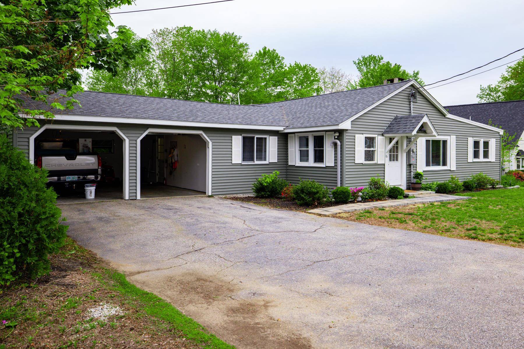 Hampstead, NH 03841,16 Blue Heron AVE