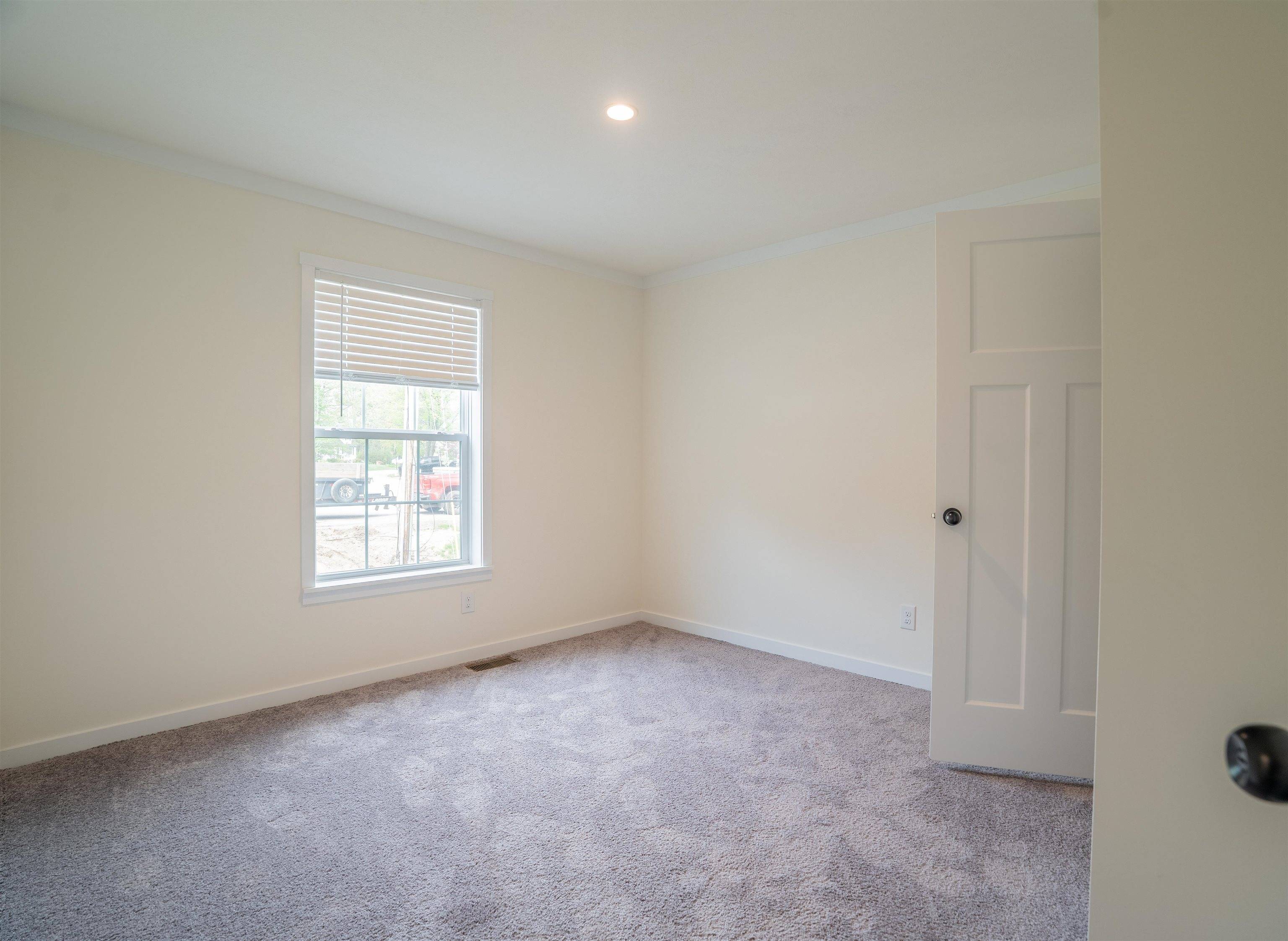 26 Deerfield CT Rochester, NH 03868