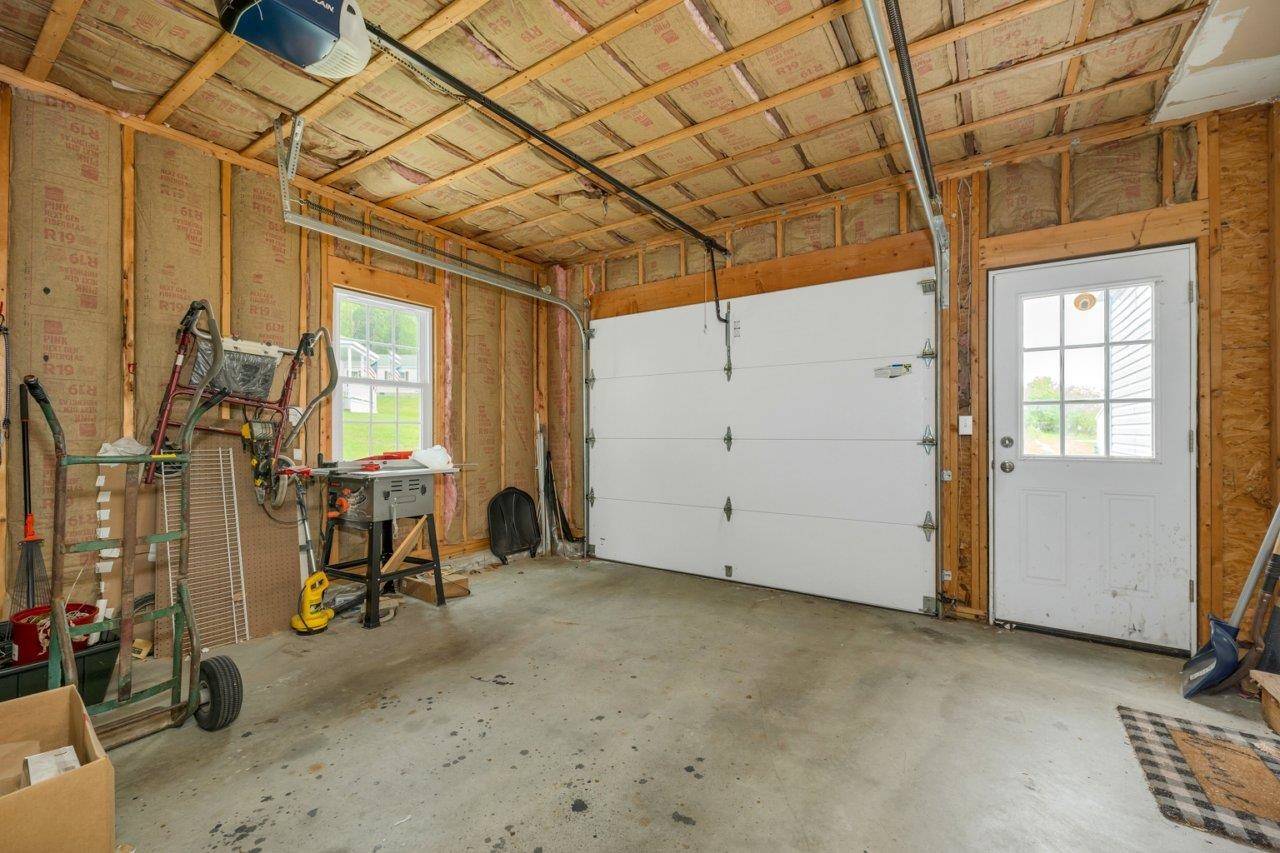 Franklin, NH 03235,4 Dynamic View DR
