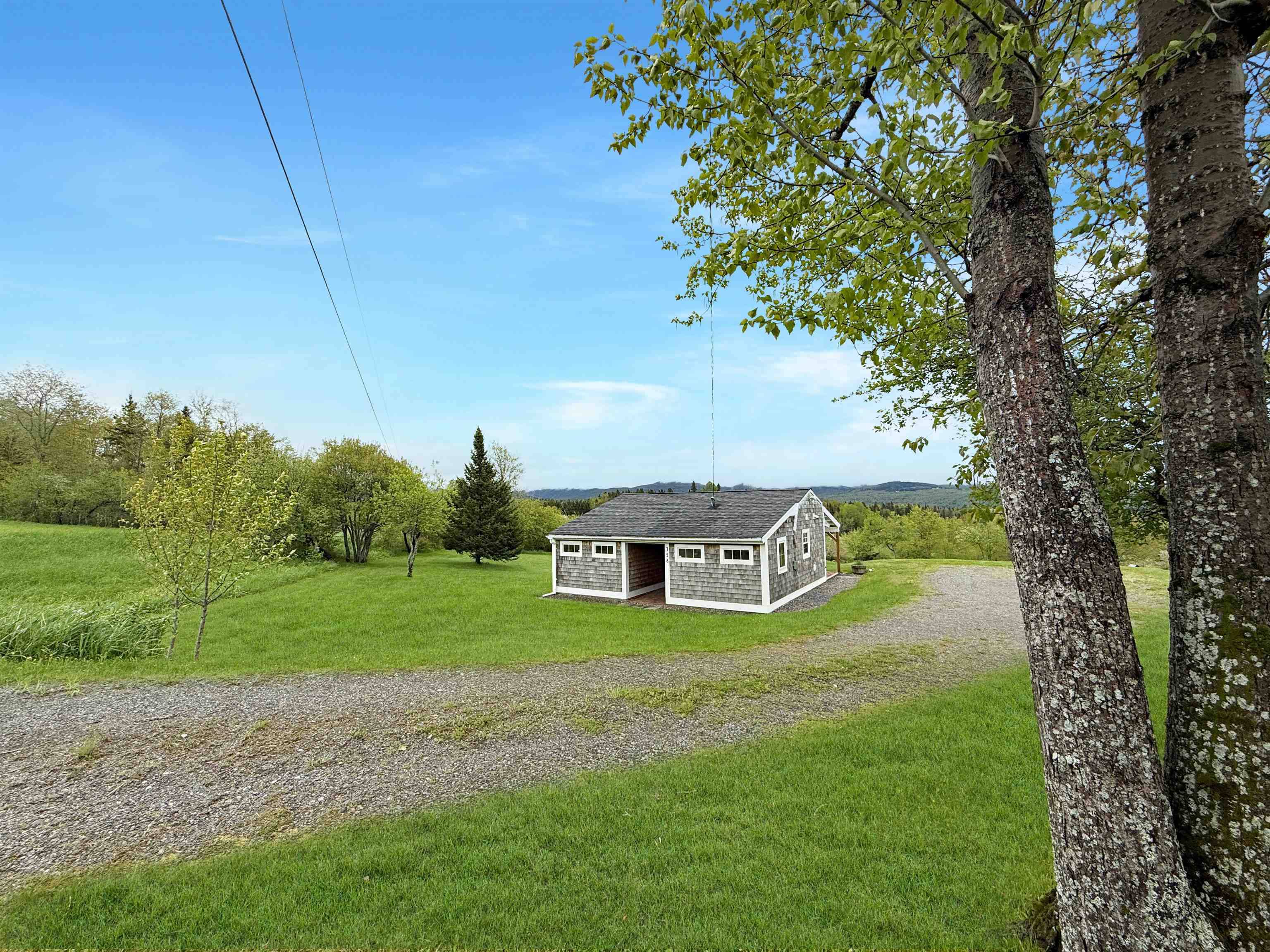 Colebrook, NH 03576,718 Reed RD