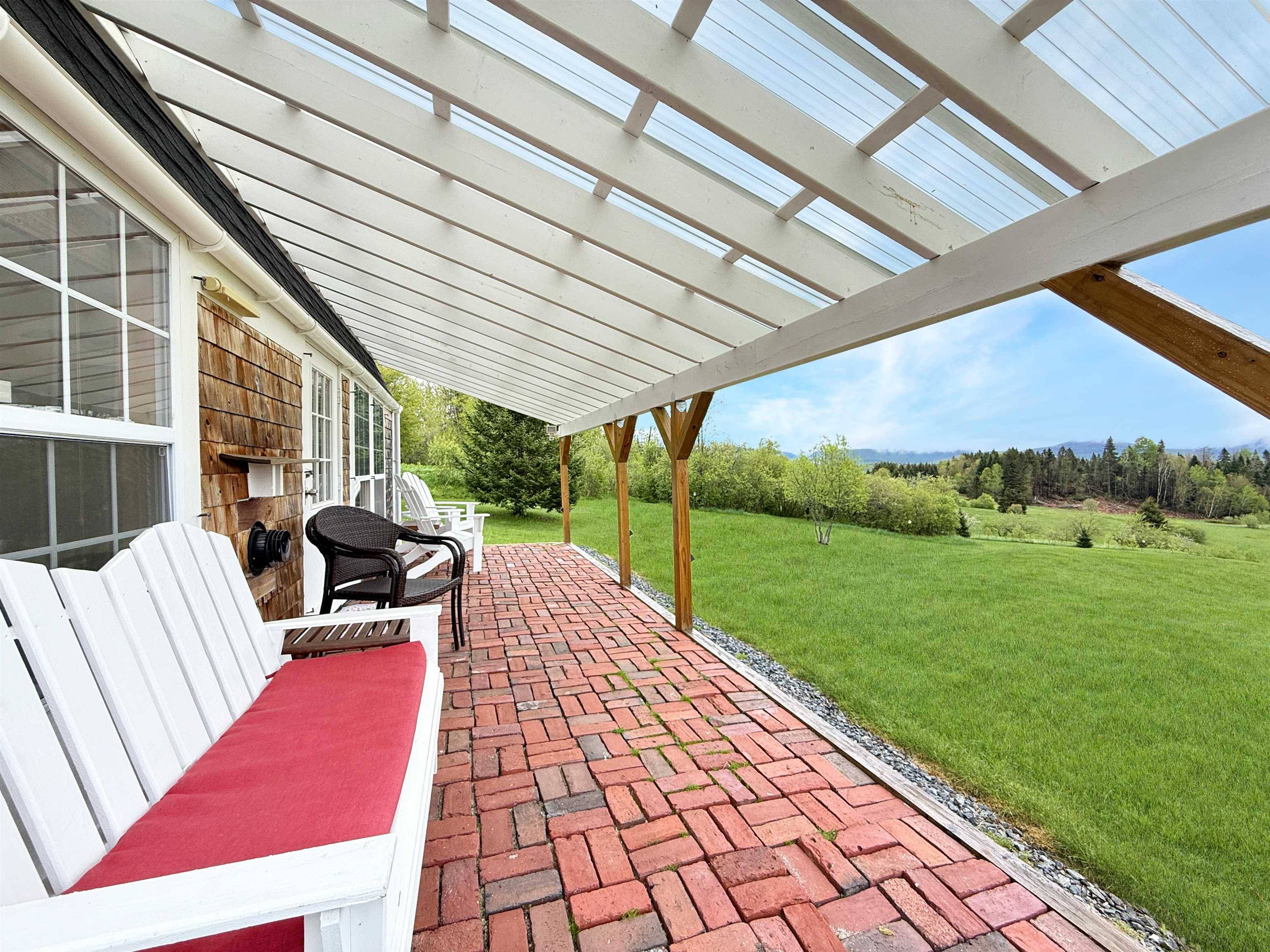 718 Reed RD Colebrook, NH 03576