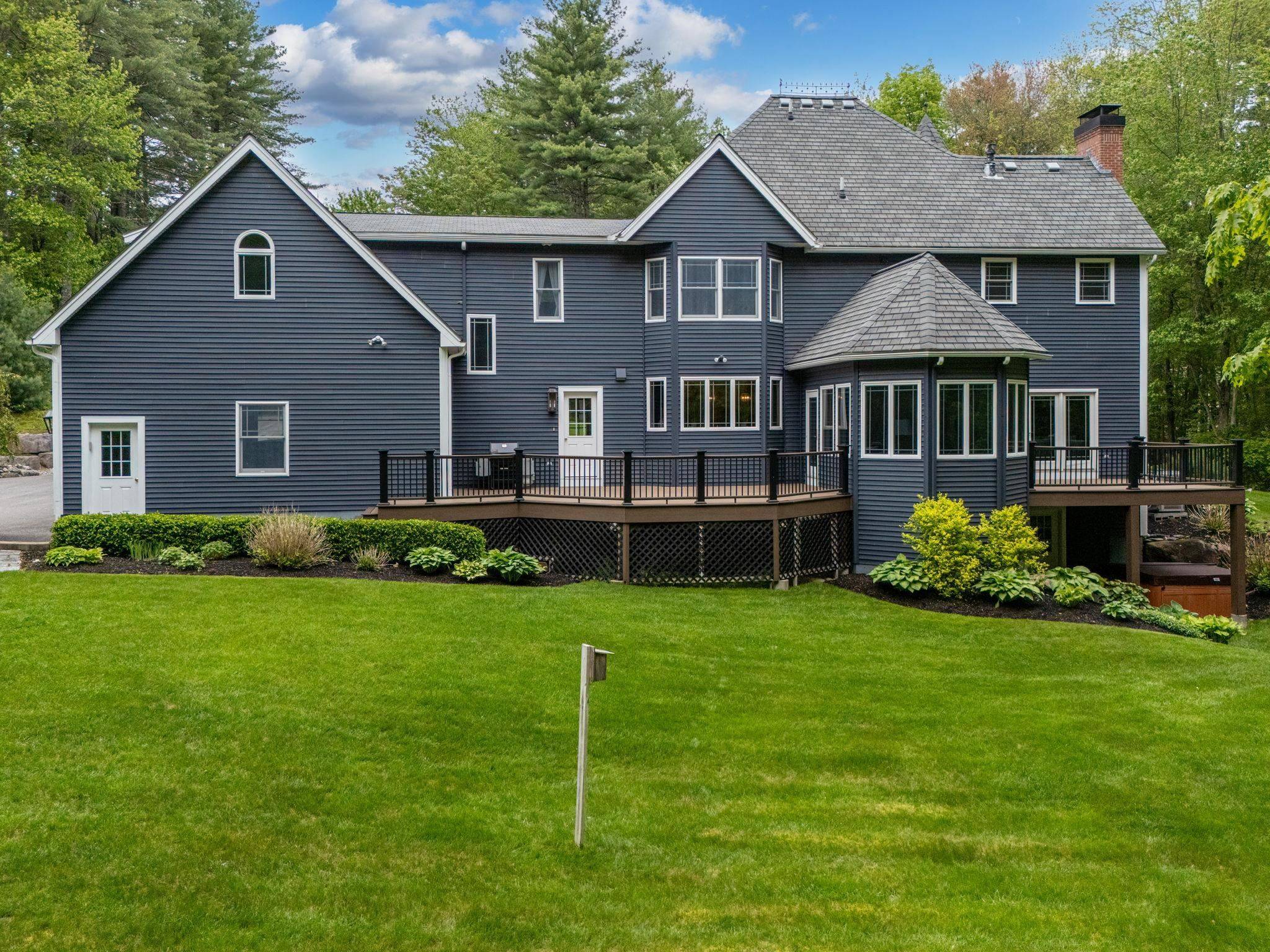 Bedford, NH 03110,52 Hardy RD