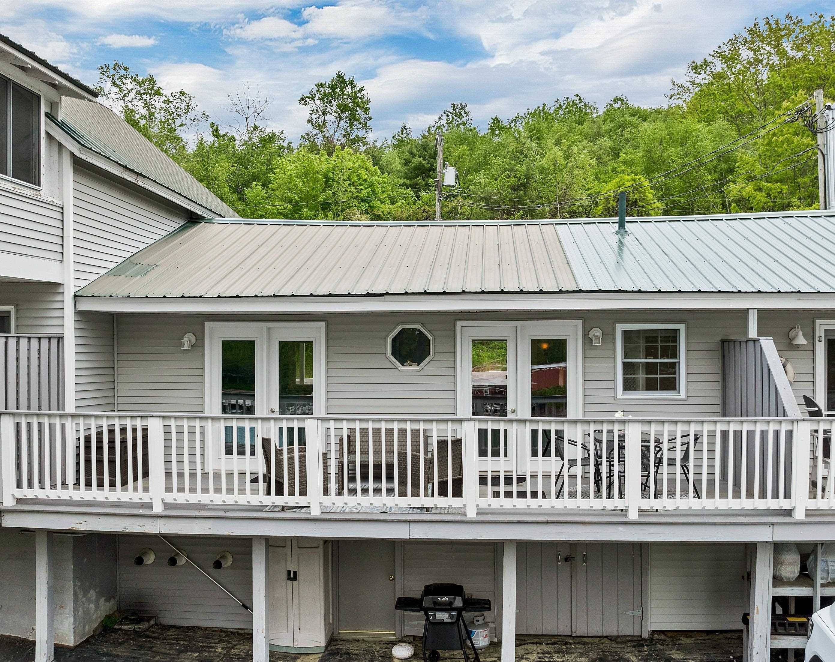 Laconia, NH 03246,1144 Weirs BLVD #20