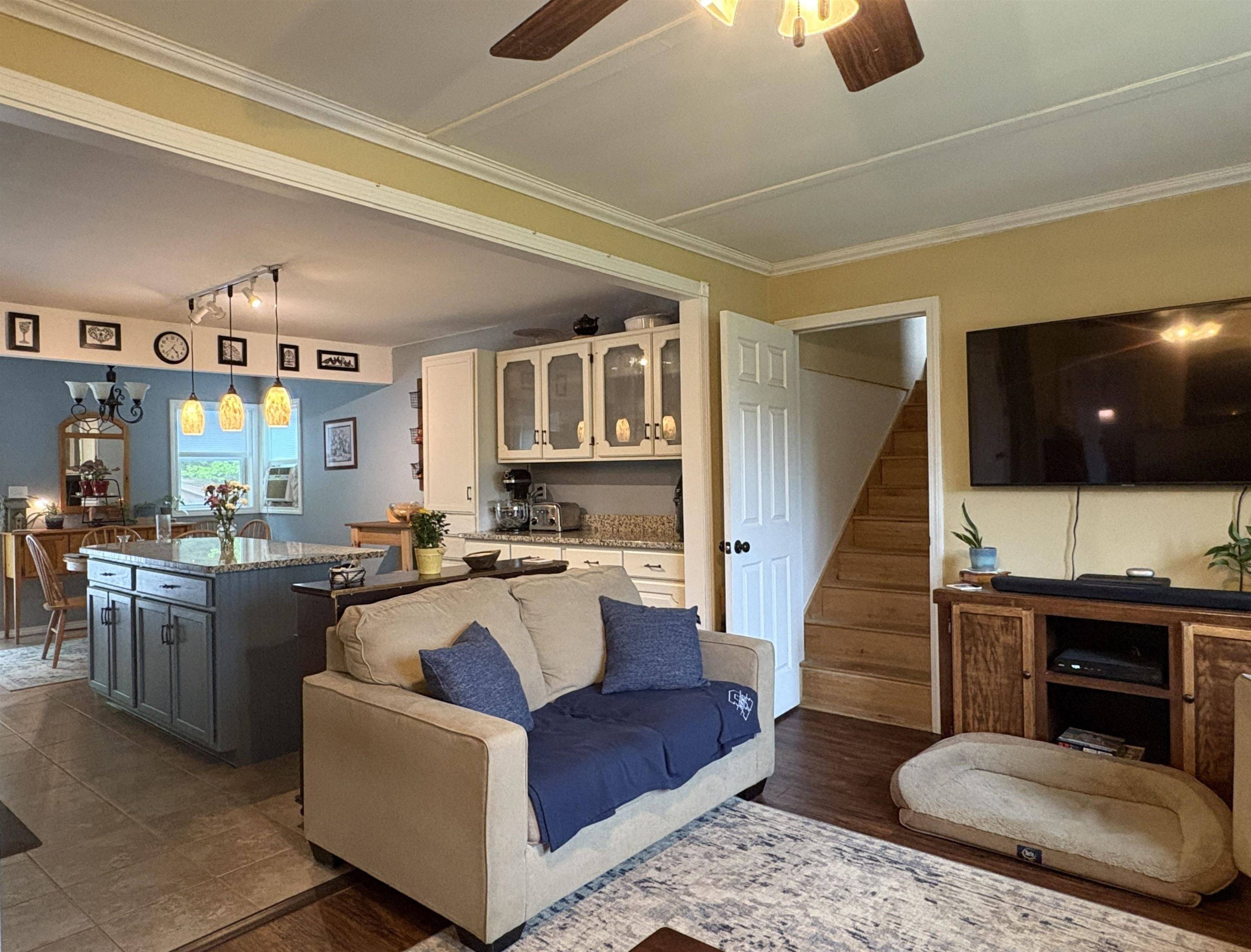 81 Meadow RD Milton, VT 05468
