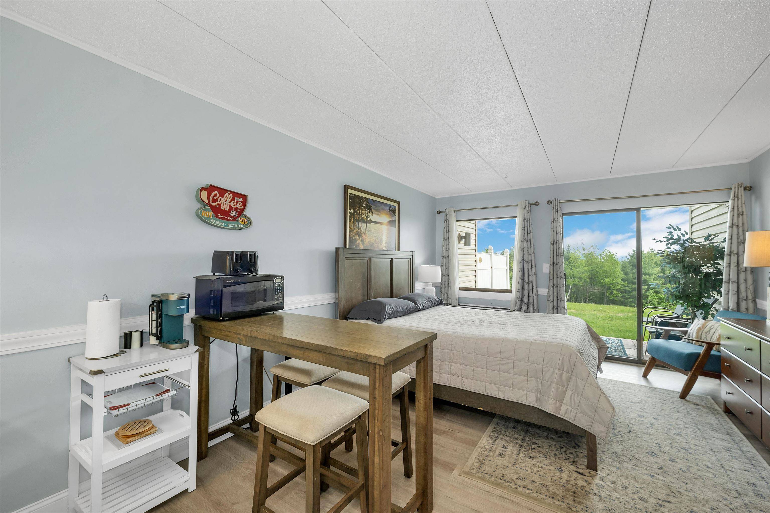 Laconia, NH 03246,375 Endicott N ST #103